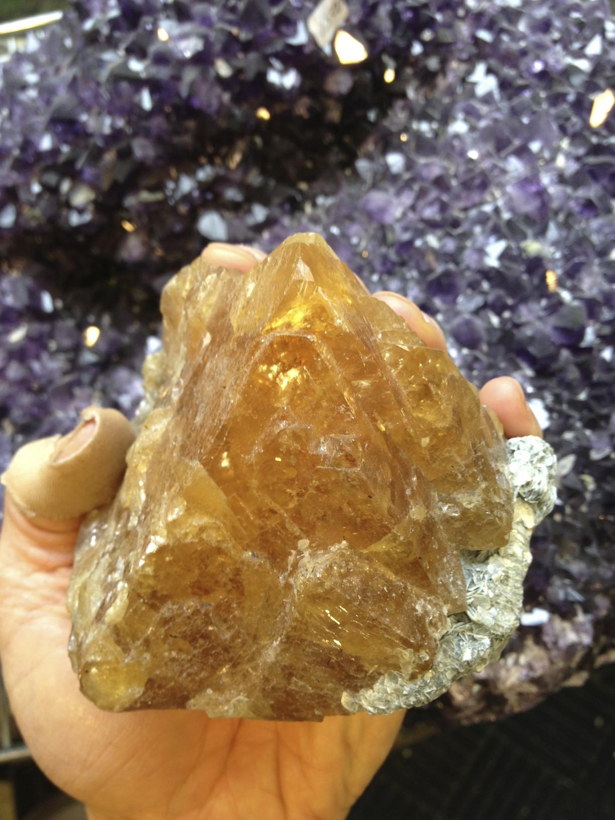 awesome, giant Scheelite I have my eye on