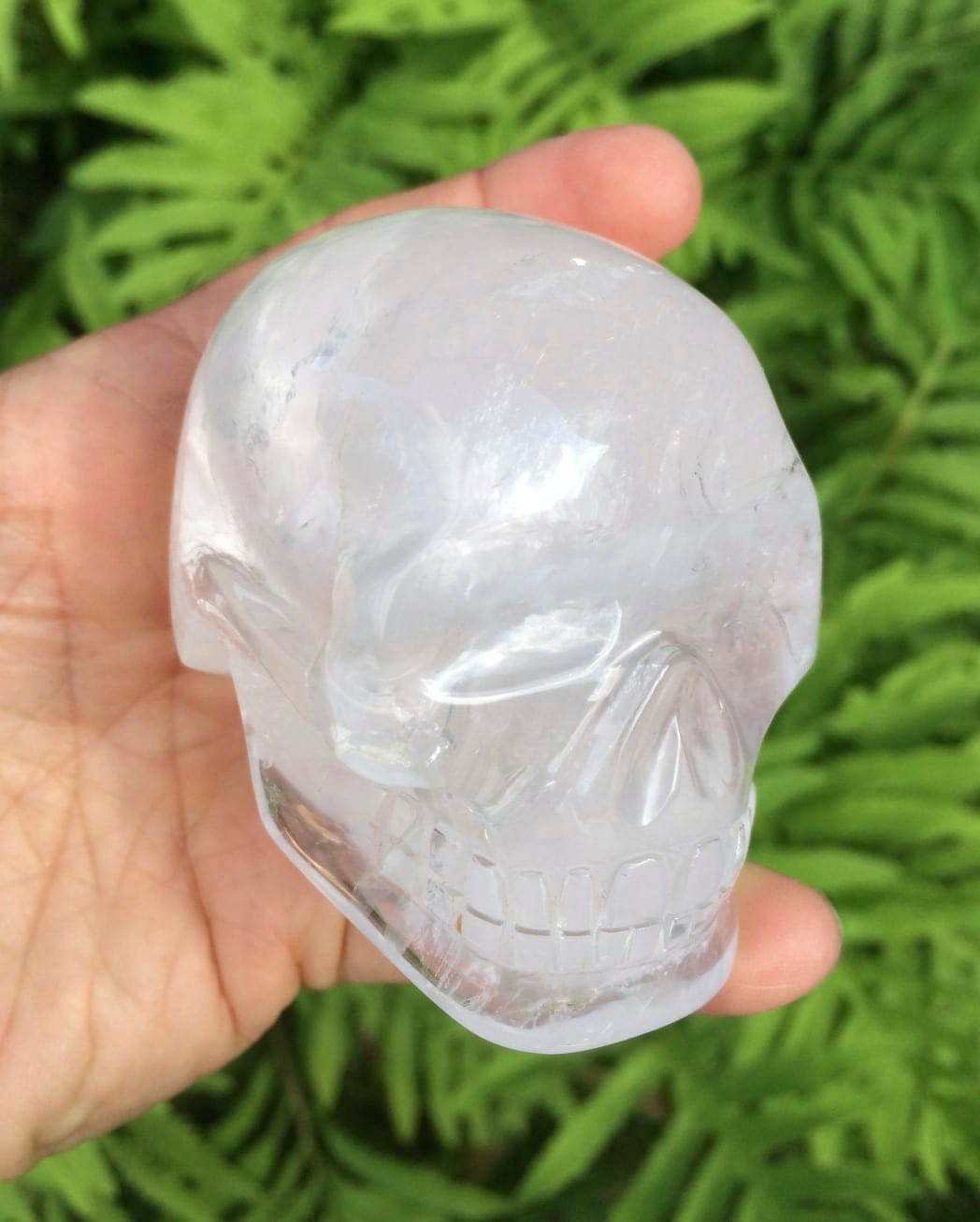 Quartz (carving) milky crystal skull, healing crystal - Image 4