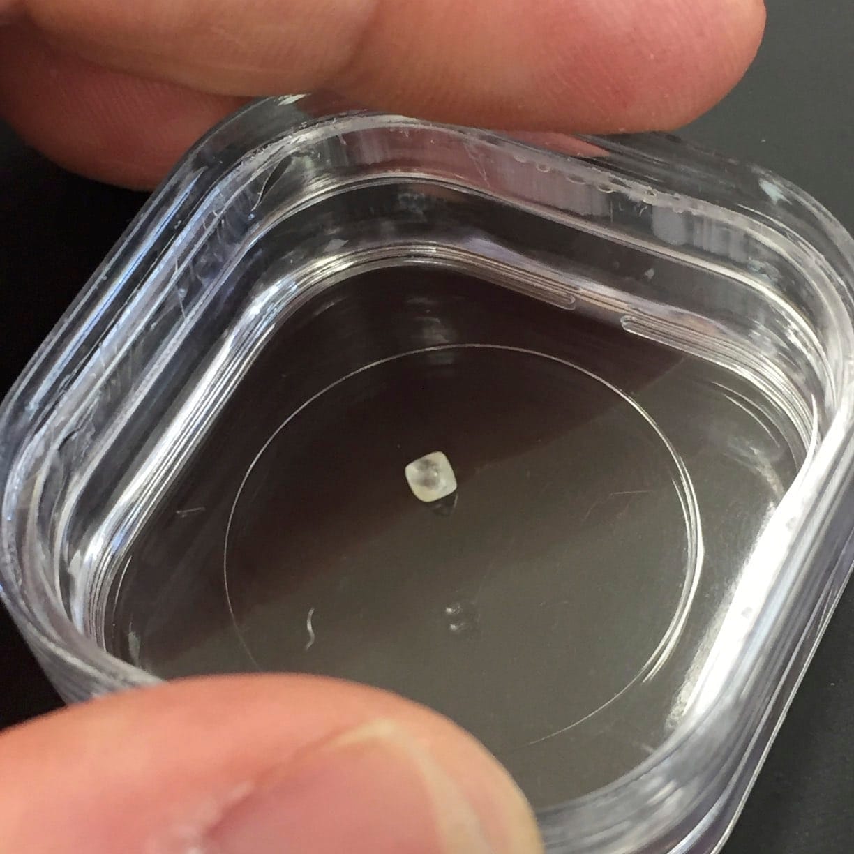 Diamond rough (.085ct) octahedral healing crystal - Image 2