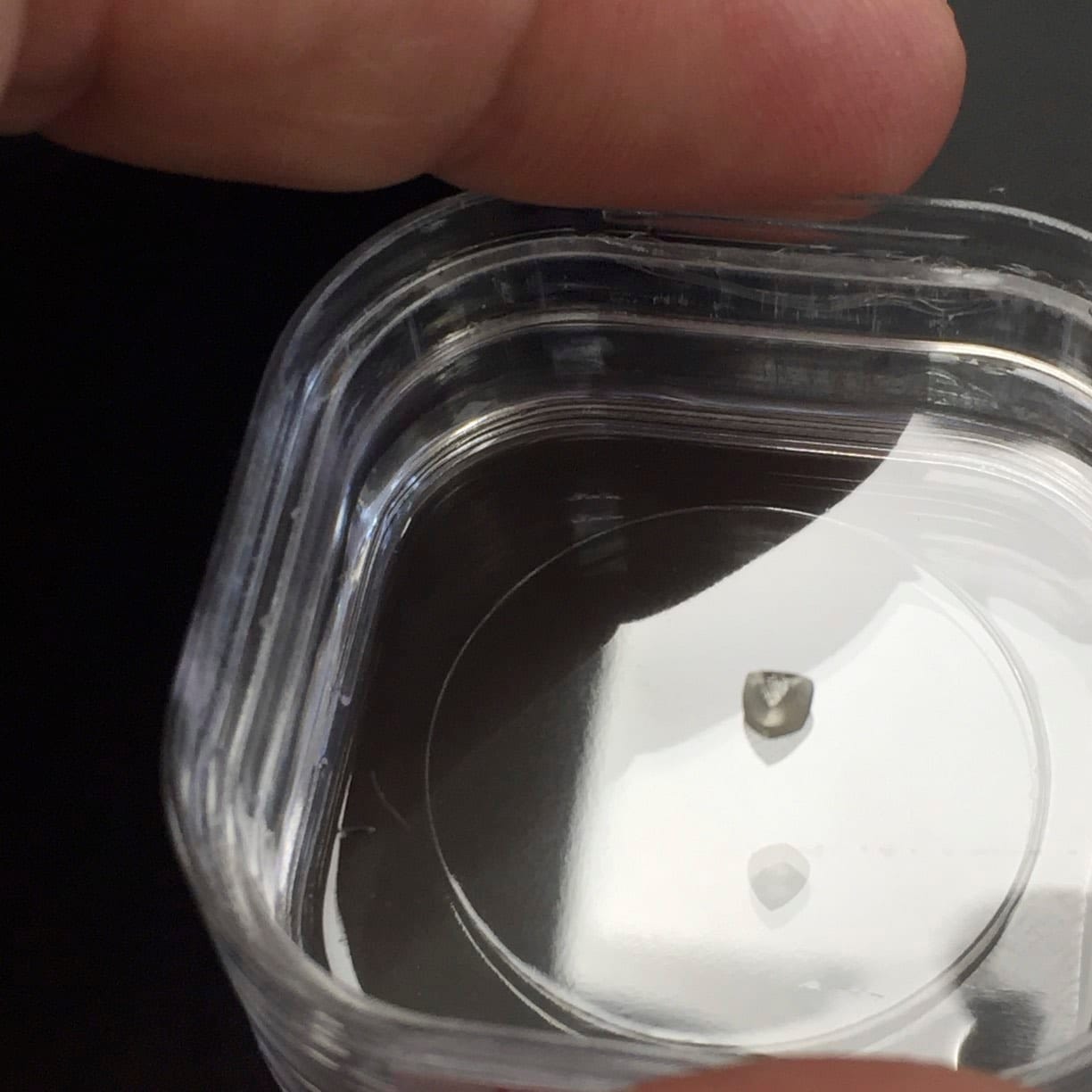 Diamond rough (.175ct/2.5mm) octahedral Crystal 'satellite' healing crystal - Image 2