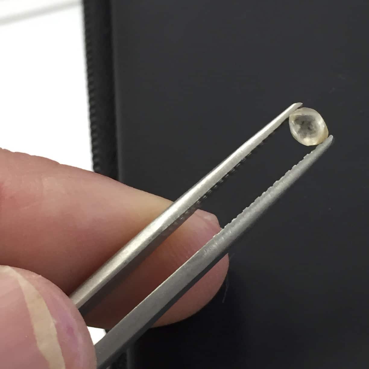 Diamond rough (.31ct) octahedral Crystal 'box kite' healing crystal - Image 3