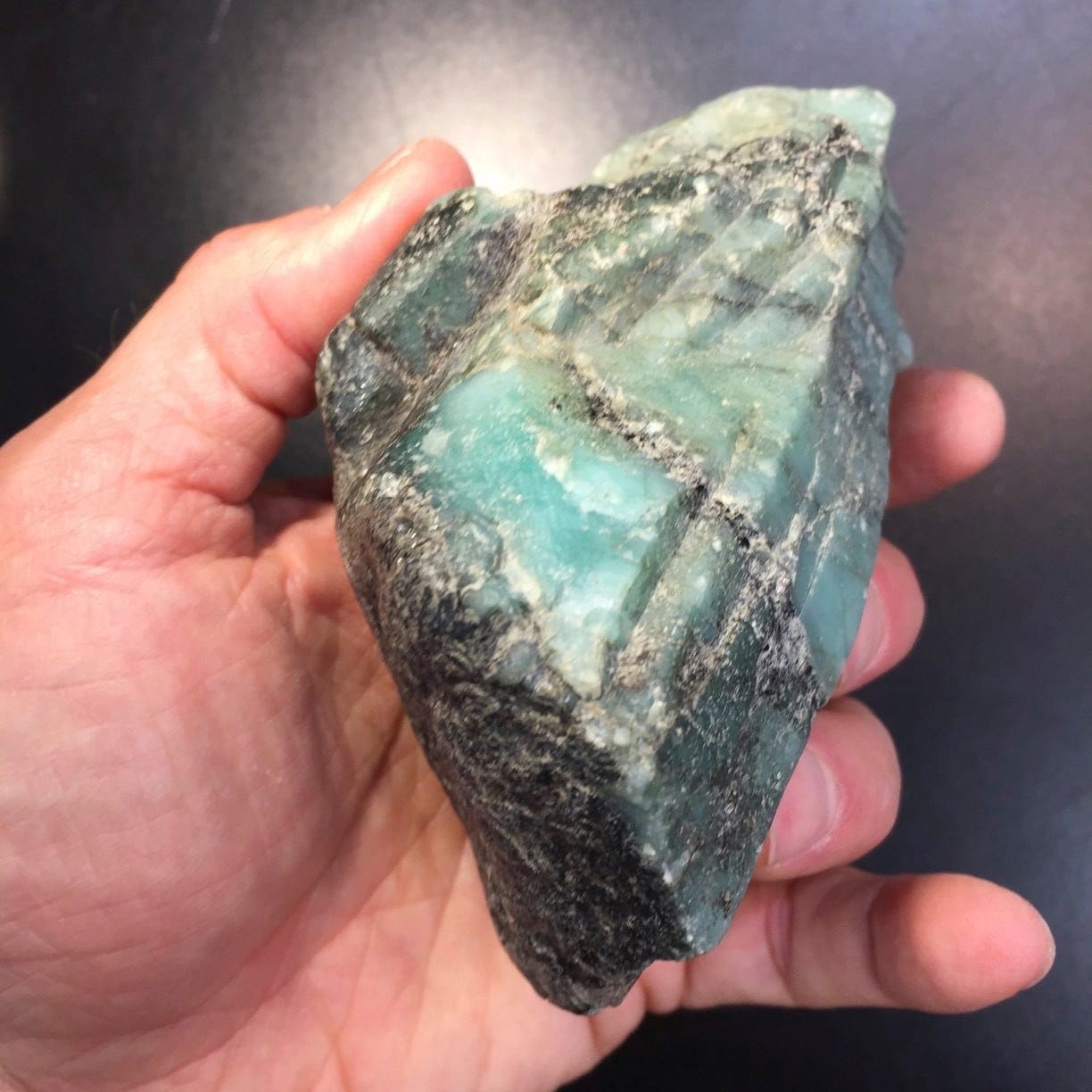 Emerald (natural) huge chunk healing crystal - Image 2