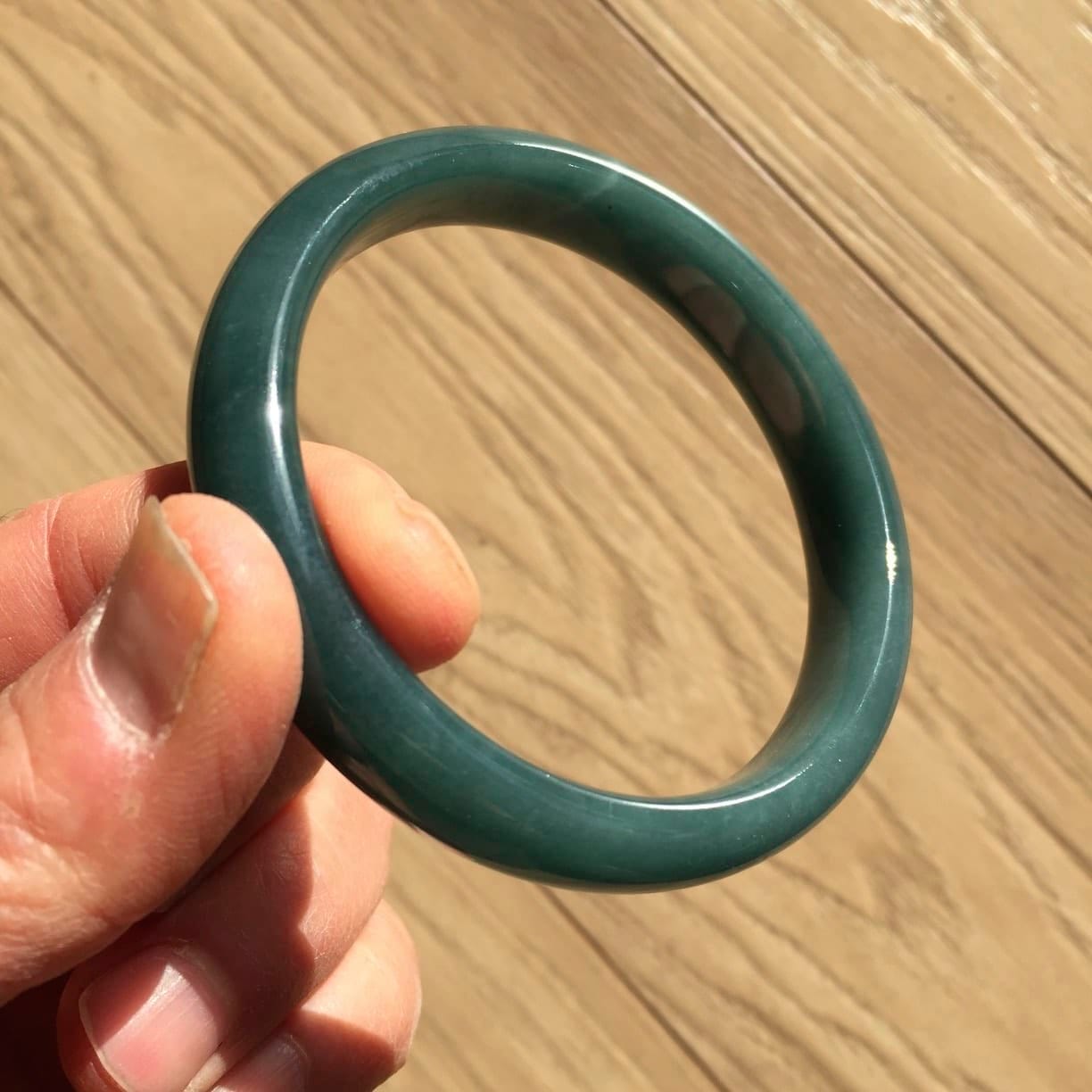 Jade (Jadeite) Guatemalan bangle healing crystal - Image 2