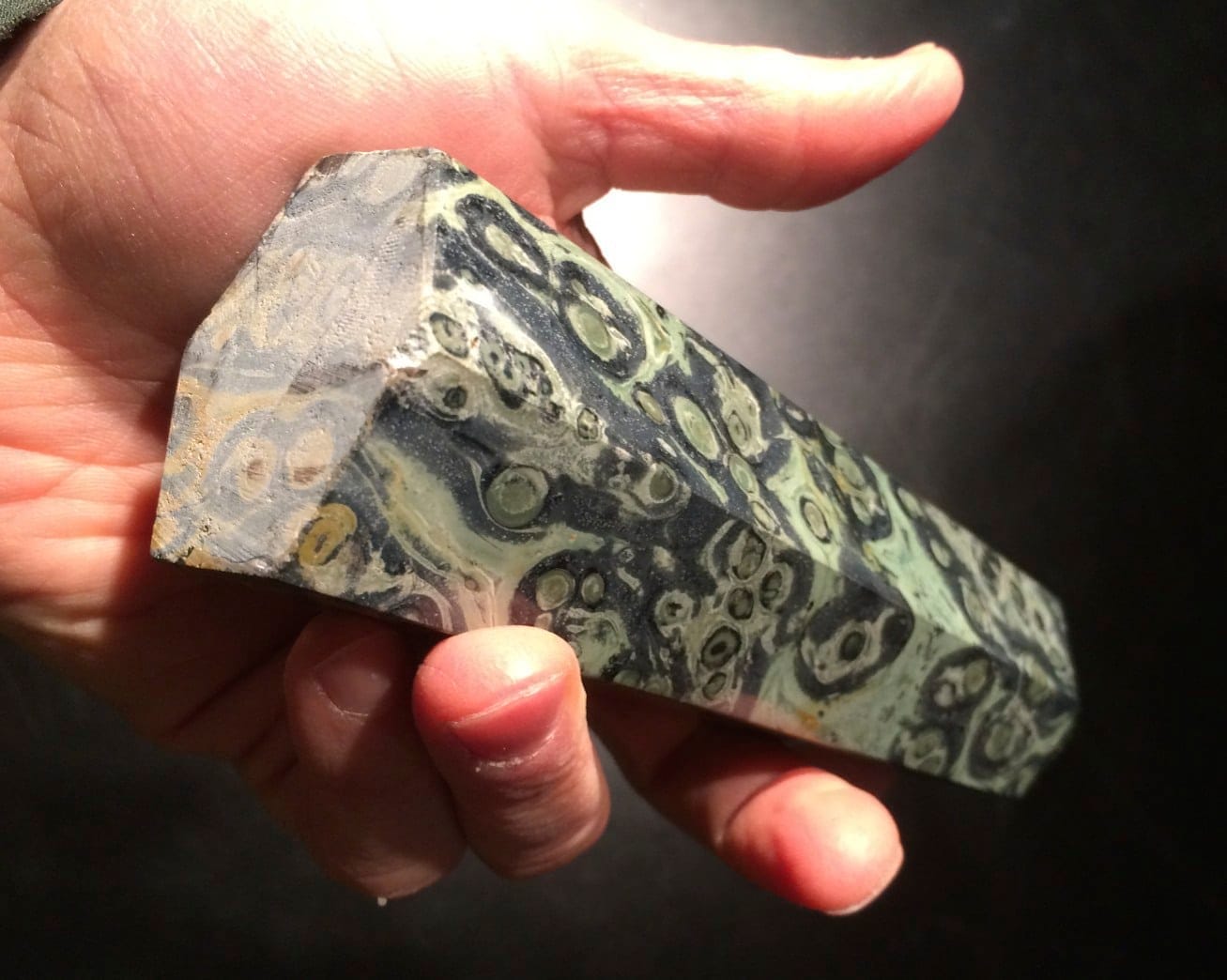 Jasper (Kambaba/"crocodile" variety) squat obelisk 1 healing crystal - Image 3