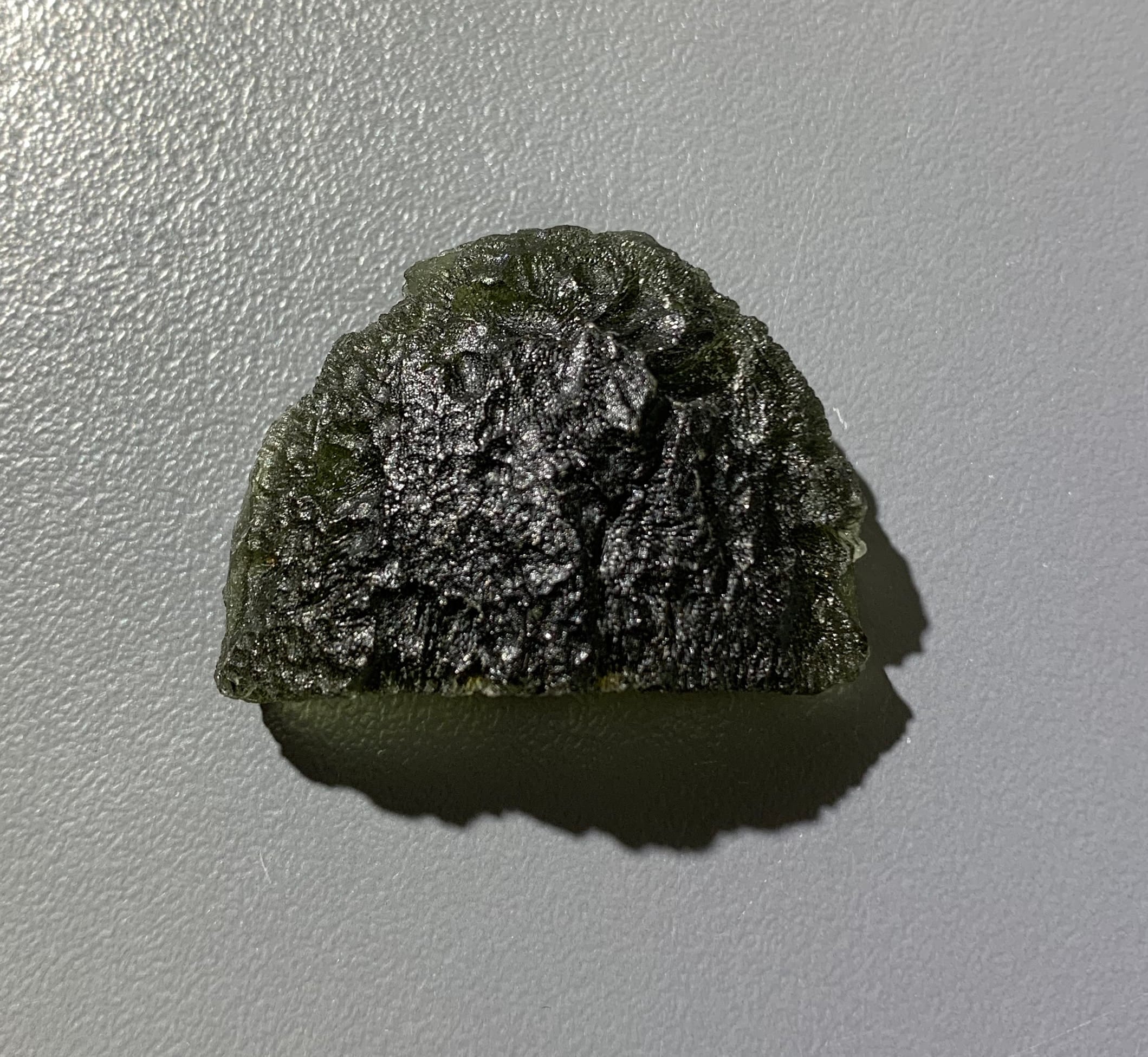 Moldavite (rough) standing 'round mountain' (12.8gr) Chlum healing crystal - Image 2