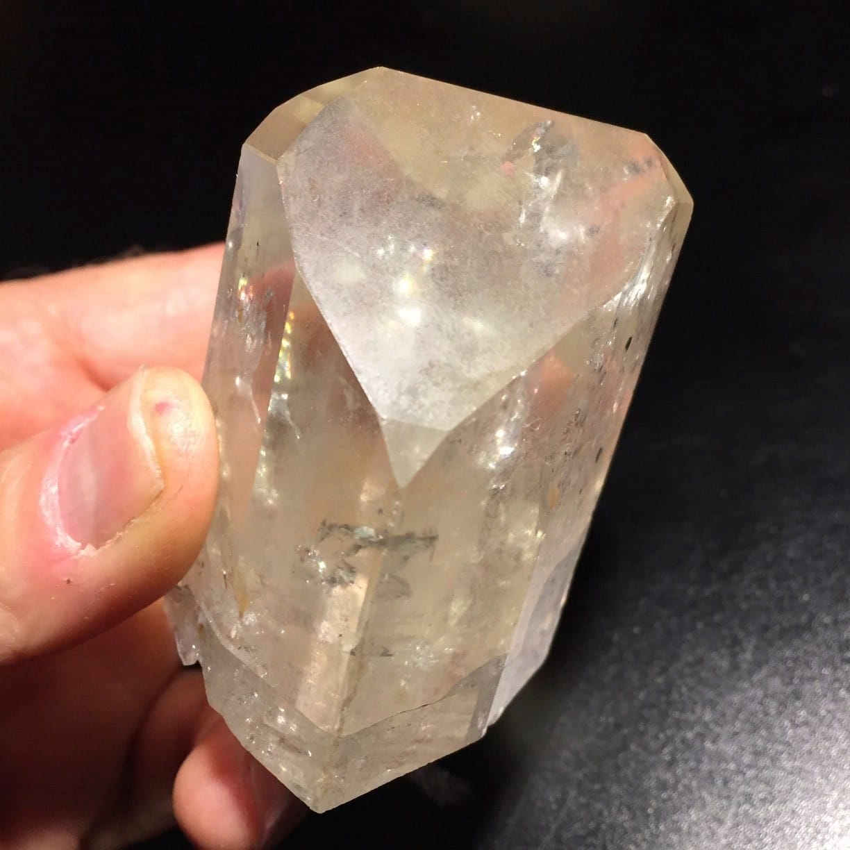 Topaz (clear) standing generator healing crystal - Image 3