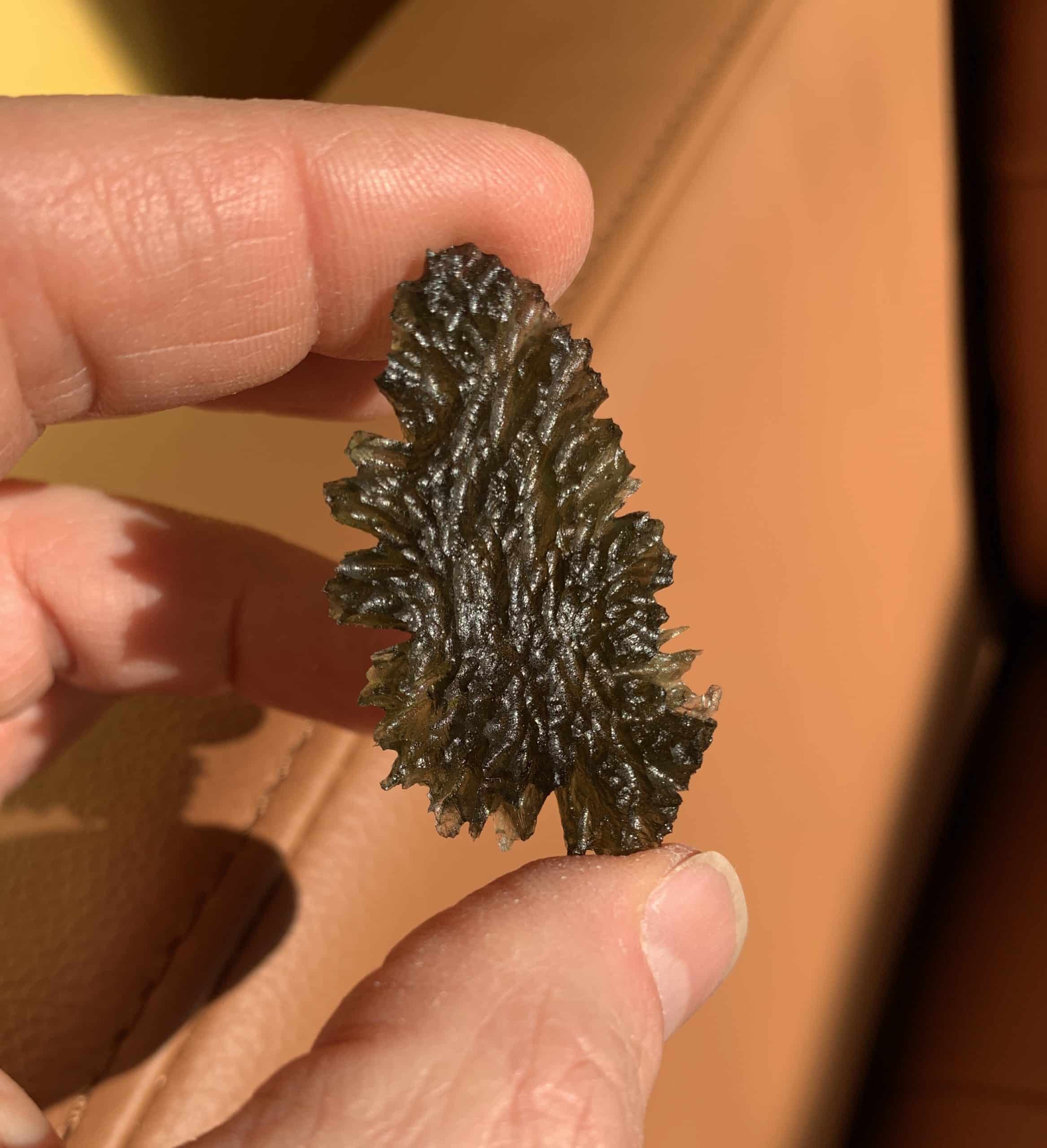 Moldavite (rough) Besednice 'Almond Canyon' (7.6gr) healing crystal - Image 4