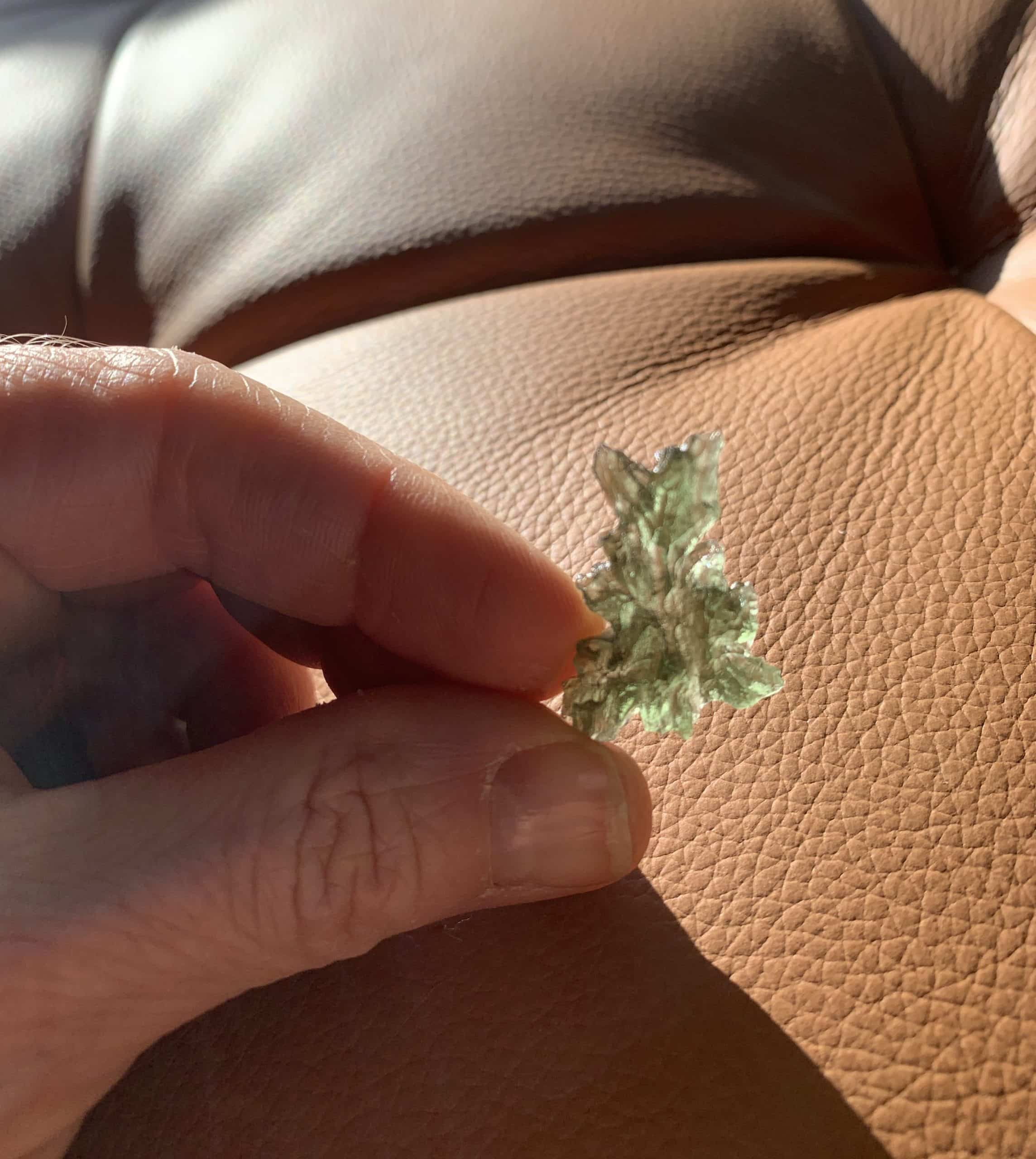 Moldavite (rough) Besednice standing 'split top' (2.03gr) healing crystal - Image 5