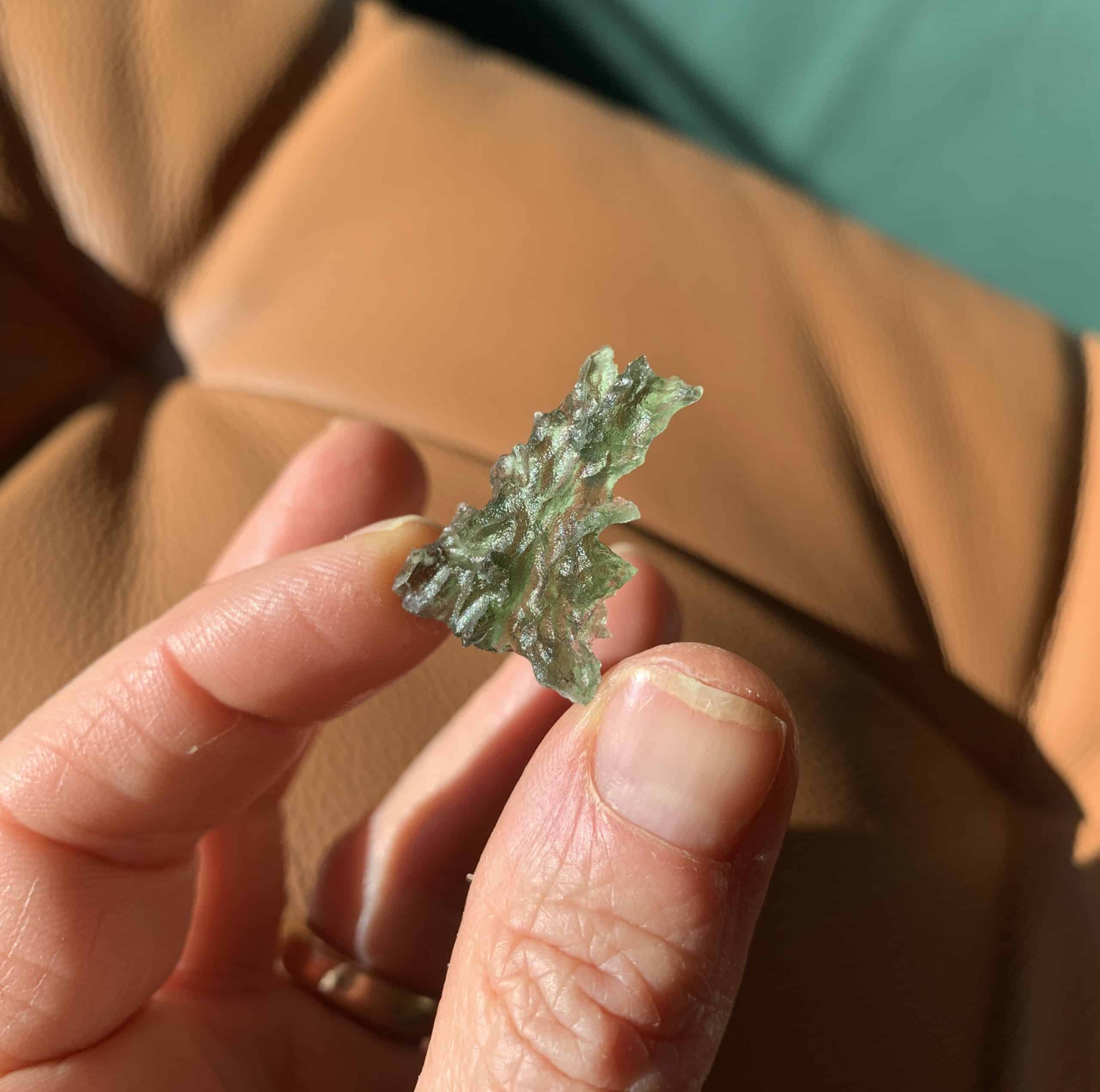 Moldavite (rough) Besednice standing 'split top' (2.03gr) healing crystal