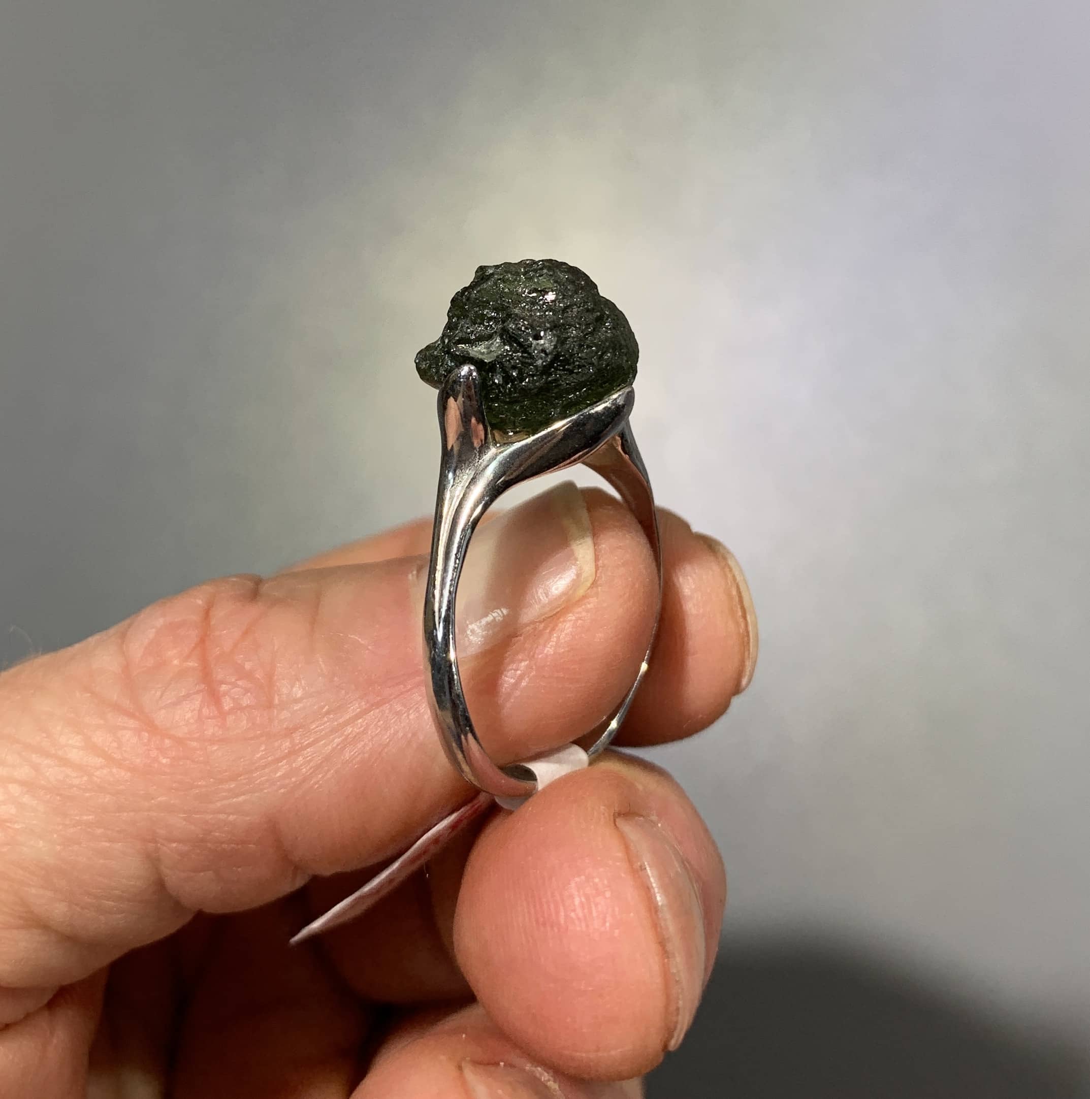 Moldavite ring (rough) US size 9 flower prong healing crystal - Image 2
