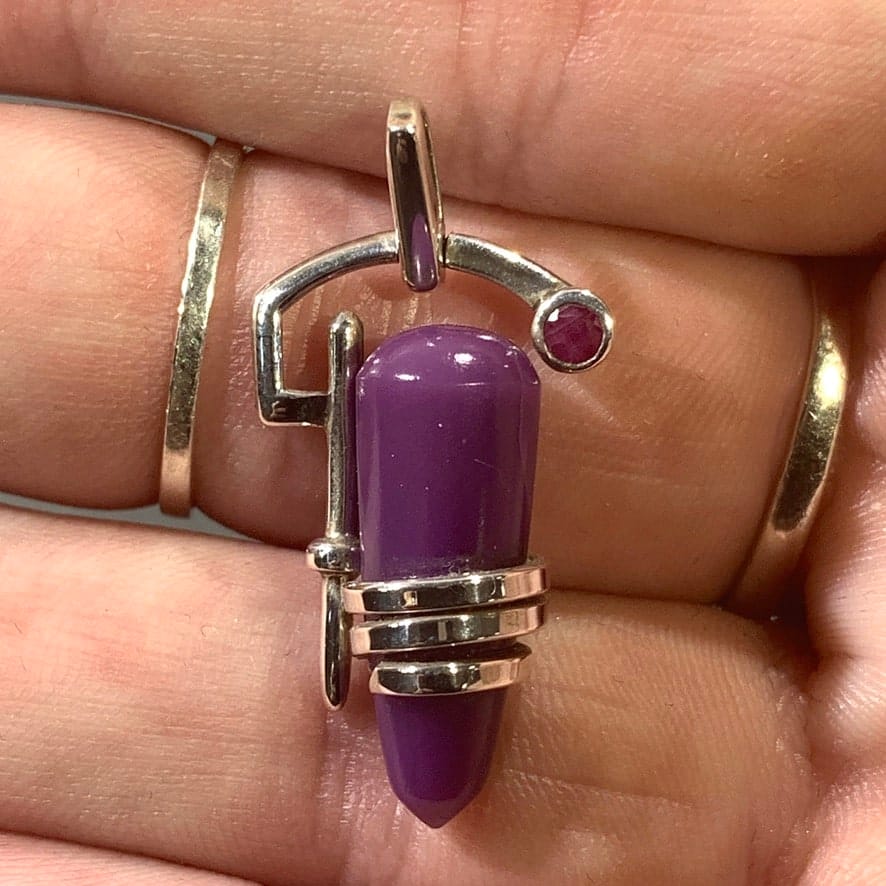 Sugilite (pendant for necklace) solid gel 'lozenge' w Ruby healing crystal - Image 3