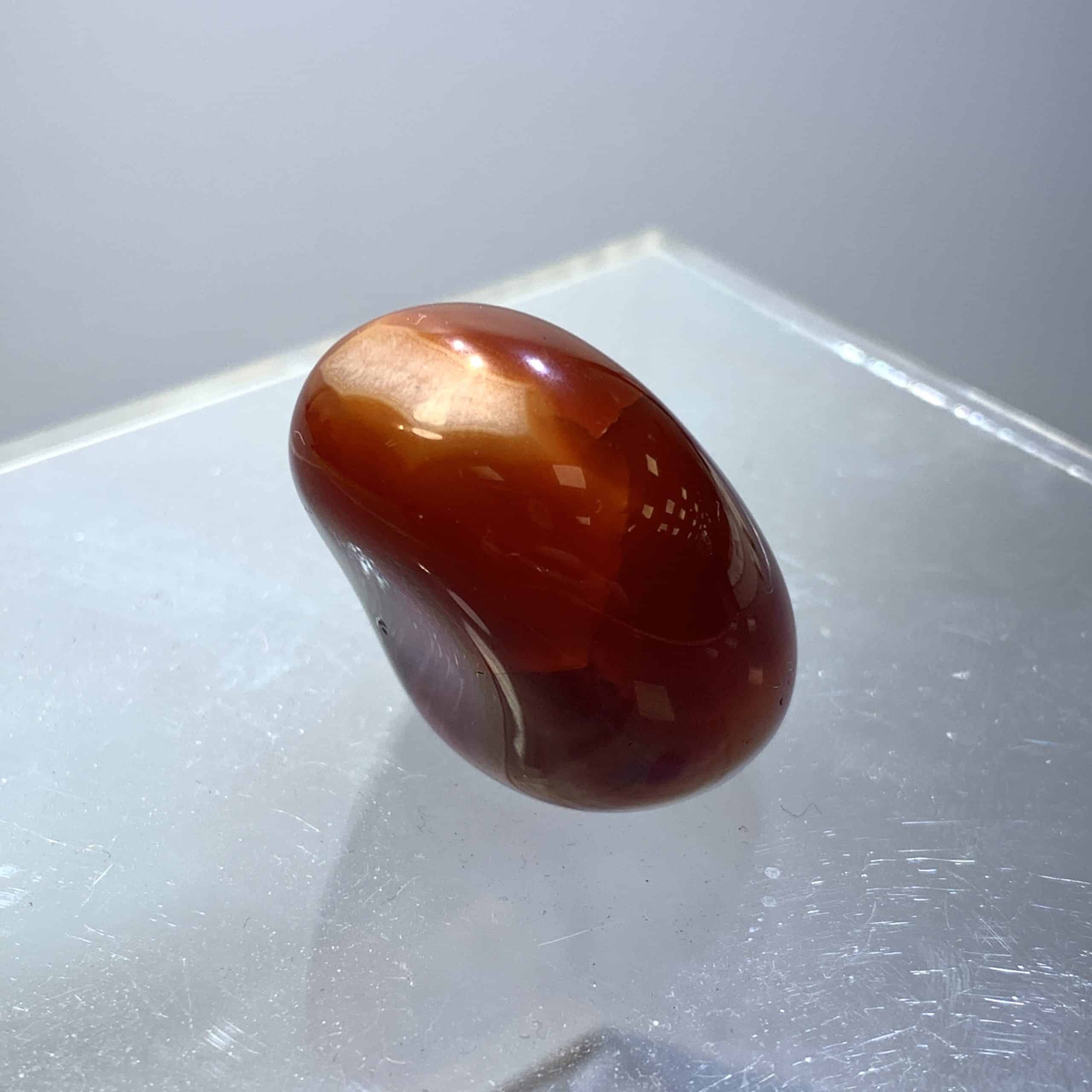 Carnelian 'cinnamon' tumble healing crystal - Image 2