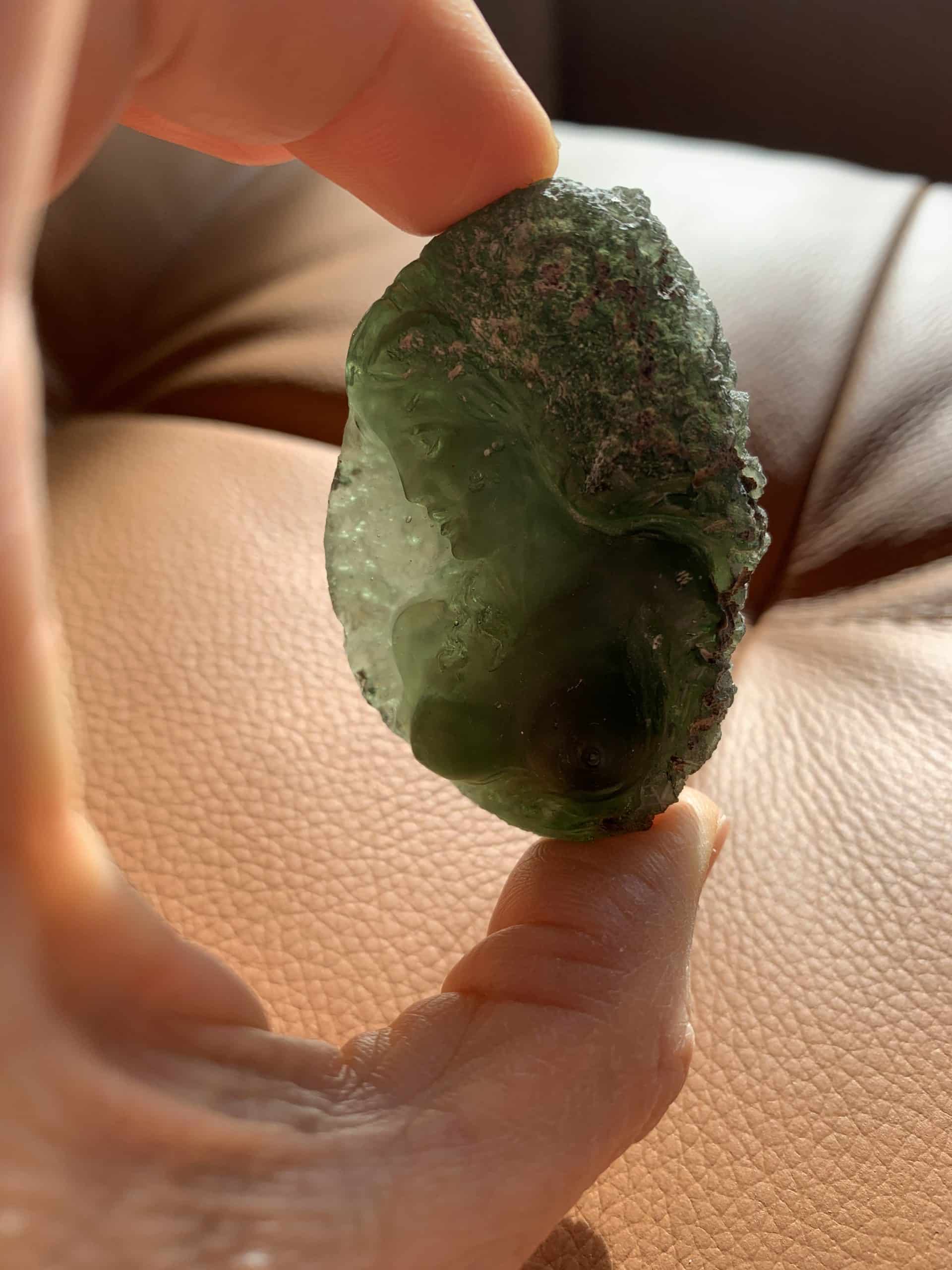 Moldavite carving 'woman bust' (41.78gr) healing crystal - Image 7