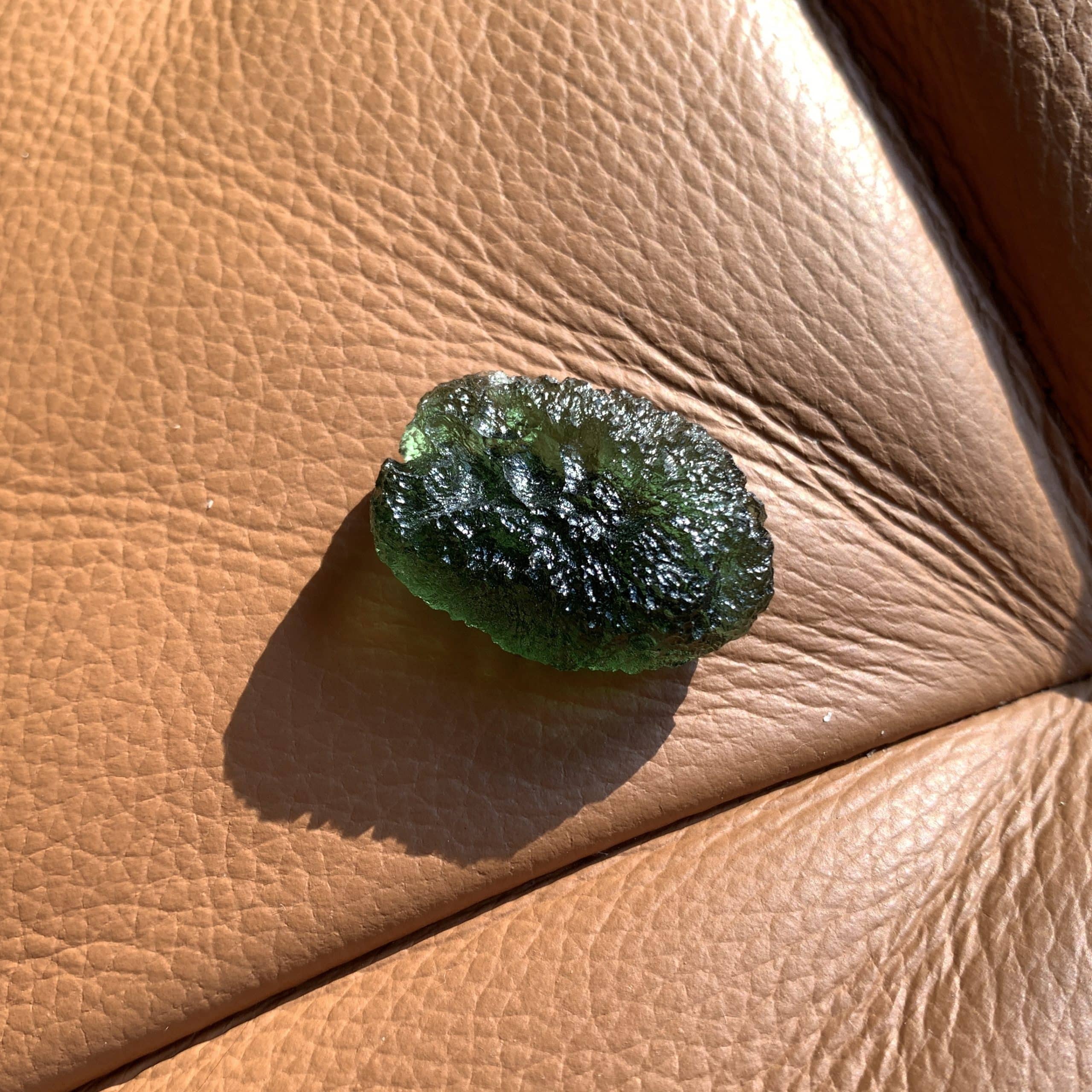 Moldavite (rough) 'neon oval' (7.51gr) healing crystal - Image 2