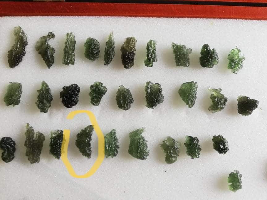 Moldavite (rough) 'crescent arch' Maly Chlum (1.73gr) healing crystal - Image 7