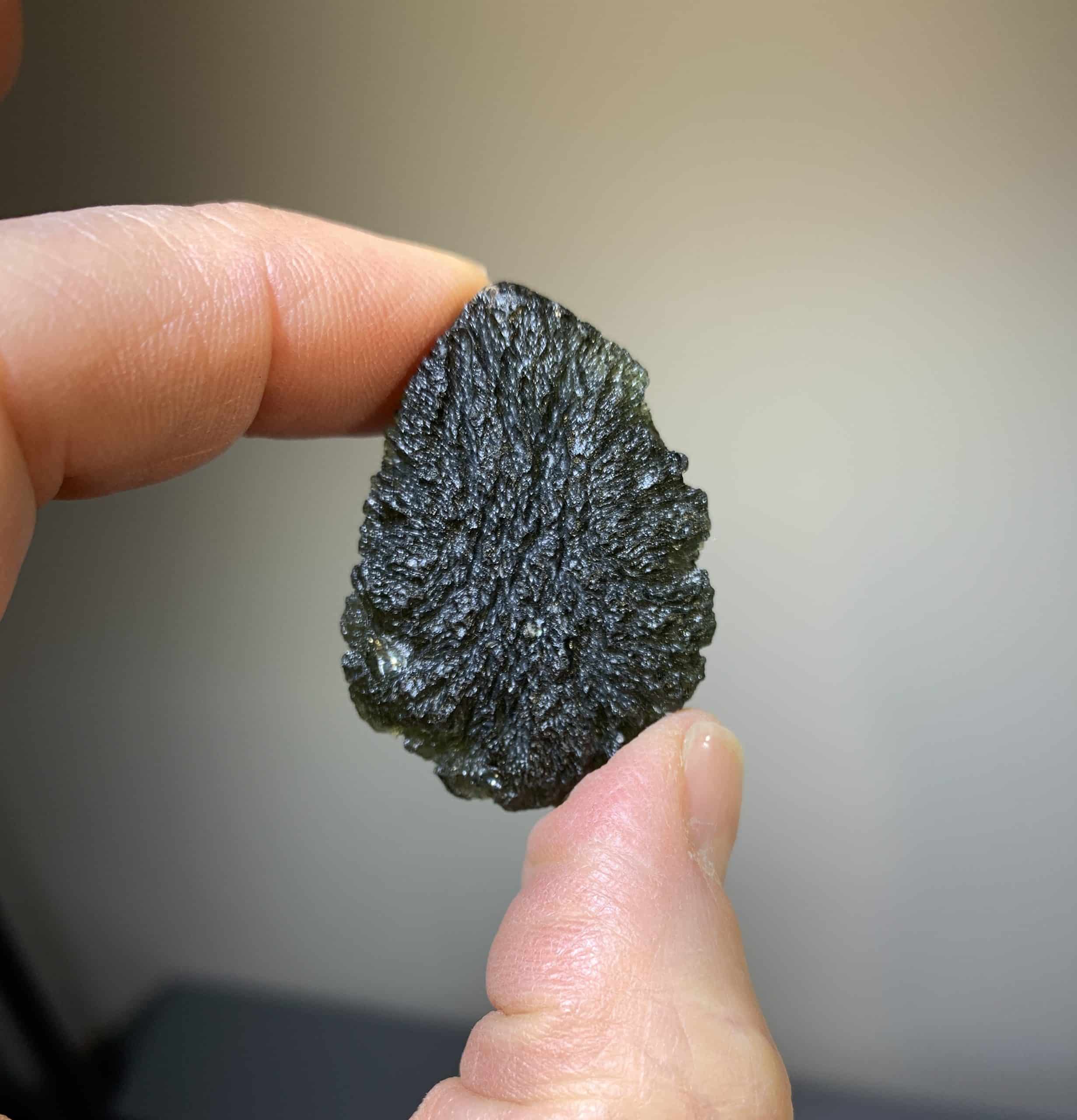 Moldavite (rough) 'green pear' (13.7gr) healing crystal - Image 2