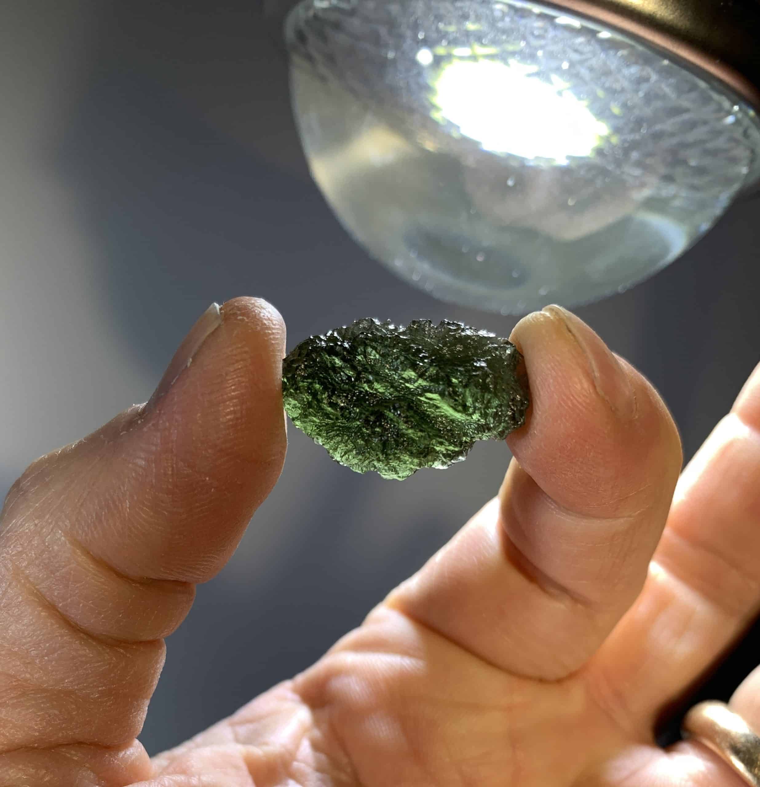Moldavite (rough) 'neon cloud' (3.9gr) healing crystal - Image 2