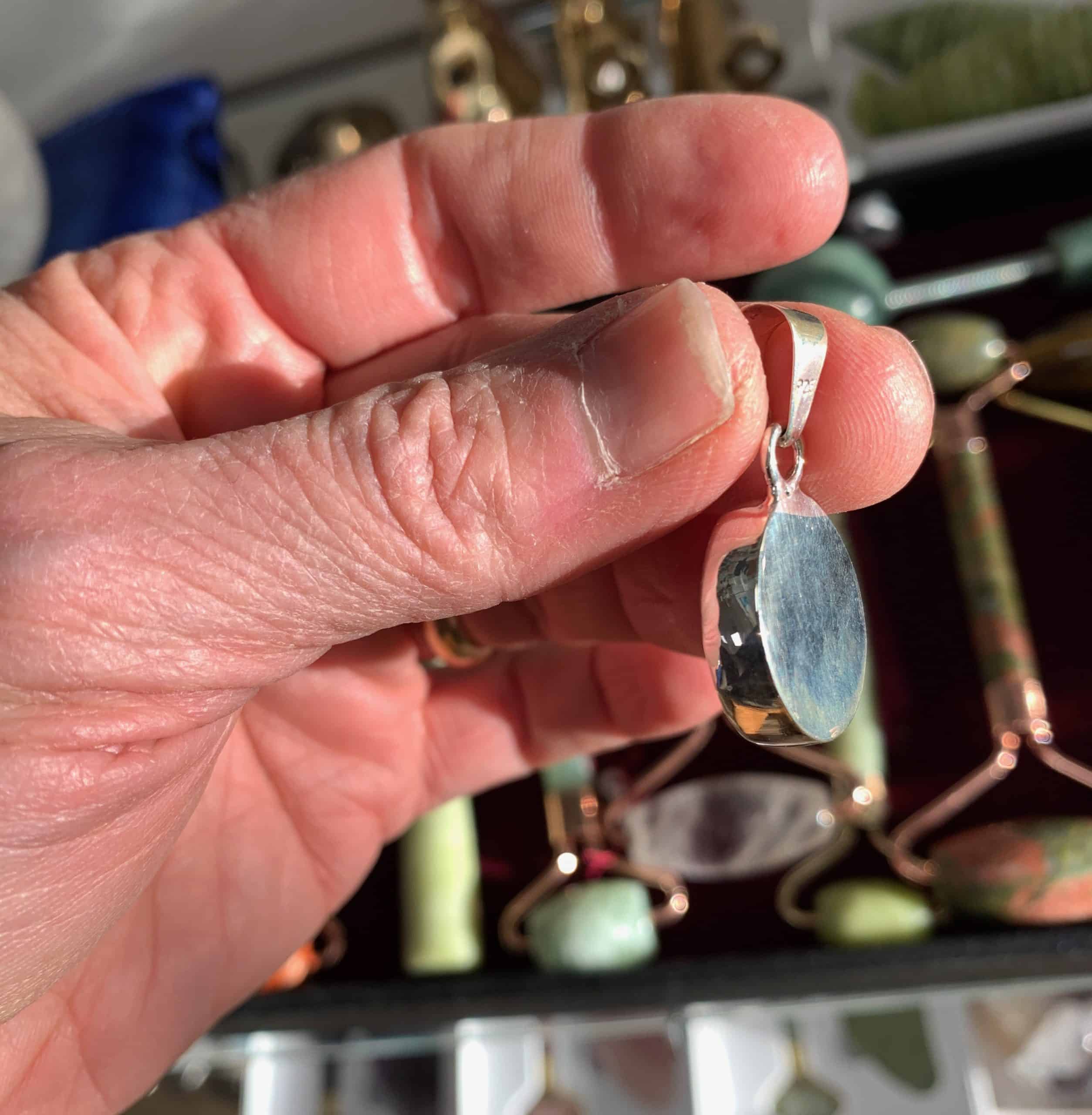 Sugilite (pendant for necklace) 'perfect circle' healing crystal - Image 2