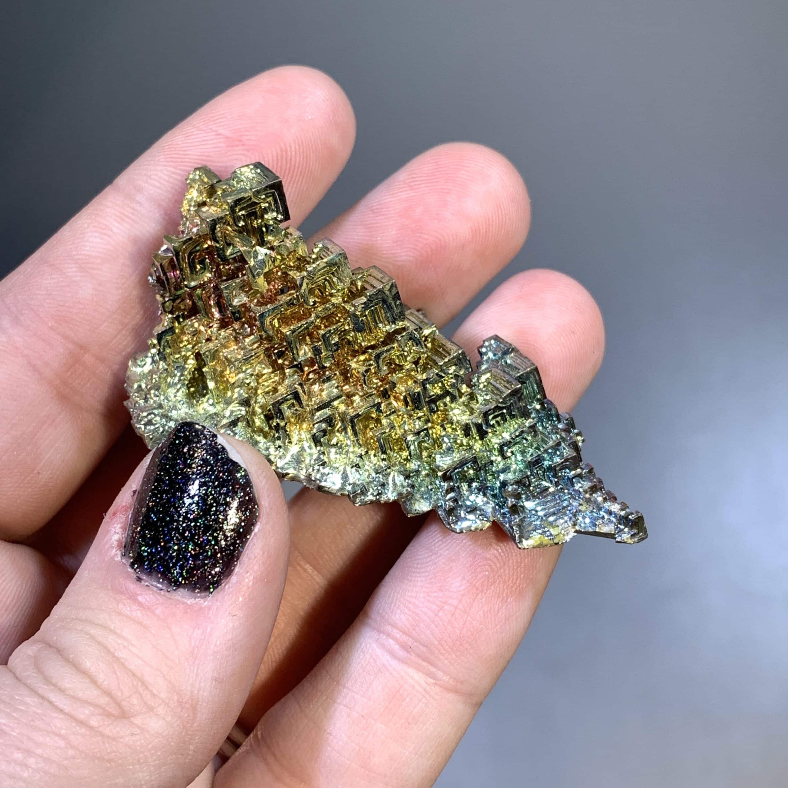 Bismuth 'spaceship' cluster healing crystal - Image 4