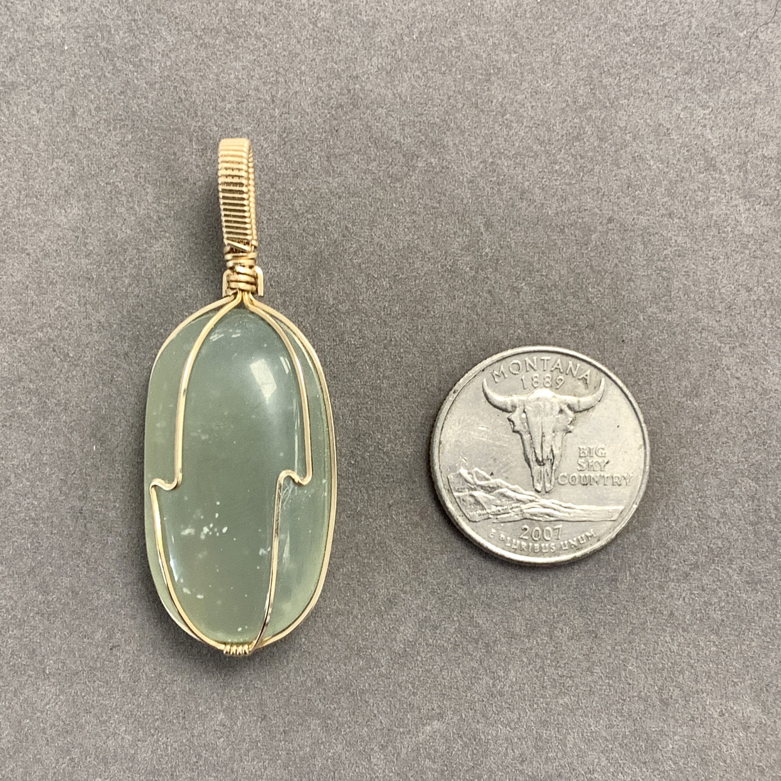 'Jade' (New Jade or Bowenite) pendant for necklace 3-D oval healing crystal - Image 3