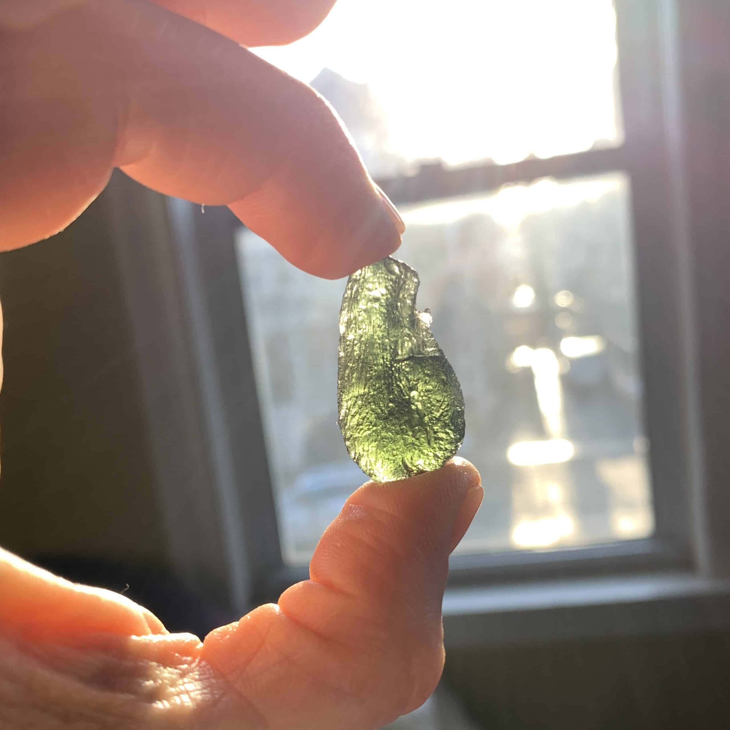 Moldavite (rough) 'flask drop' (5.6gr) healing crystal - Image 5