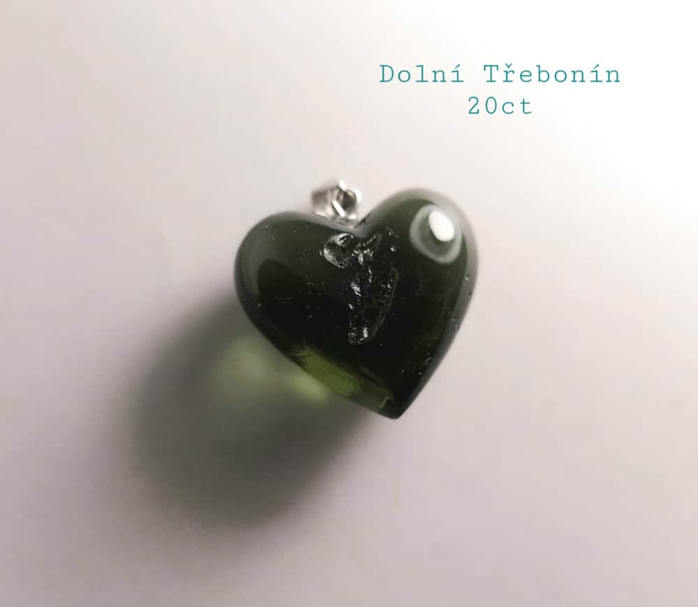 Moldavite pendant heart for necklace (20.8ct) 'Dolni' healing crystal - Image 11