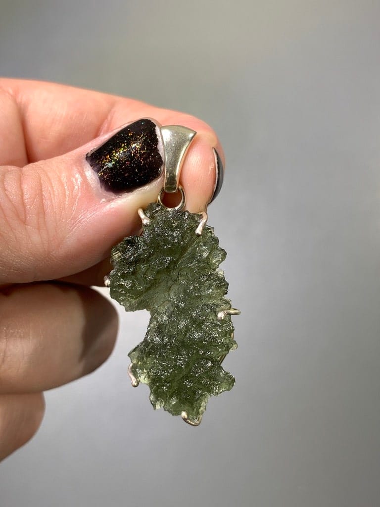 Moldavite pendant (rough) Besednice 'emerald island' (6.2gr) healing crystal - Image 3