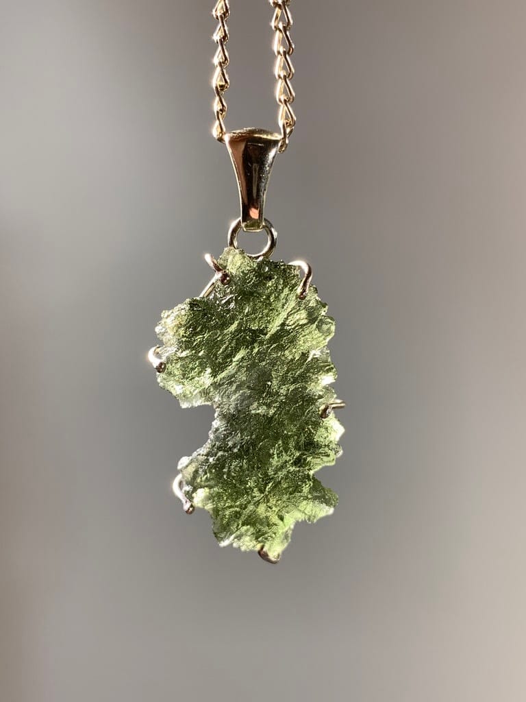 Moldavite pendant (rough) Besednice 'emerald island' (6.2gr) healing crystal