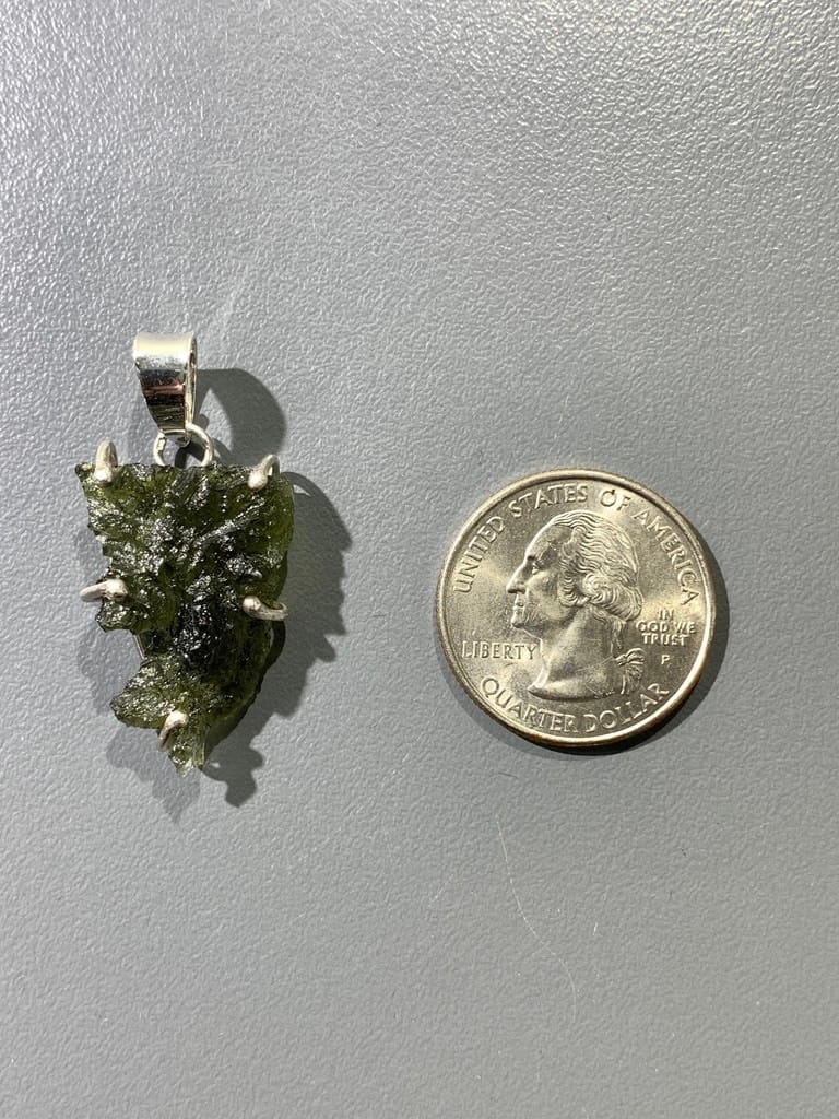 Moldavite pendant (rough) Besednice 'five prong' (3.9gr) healing crystal - Image 2