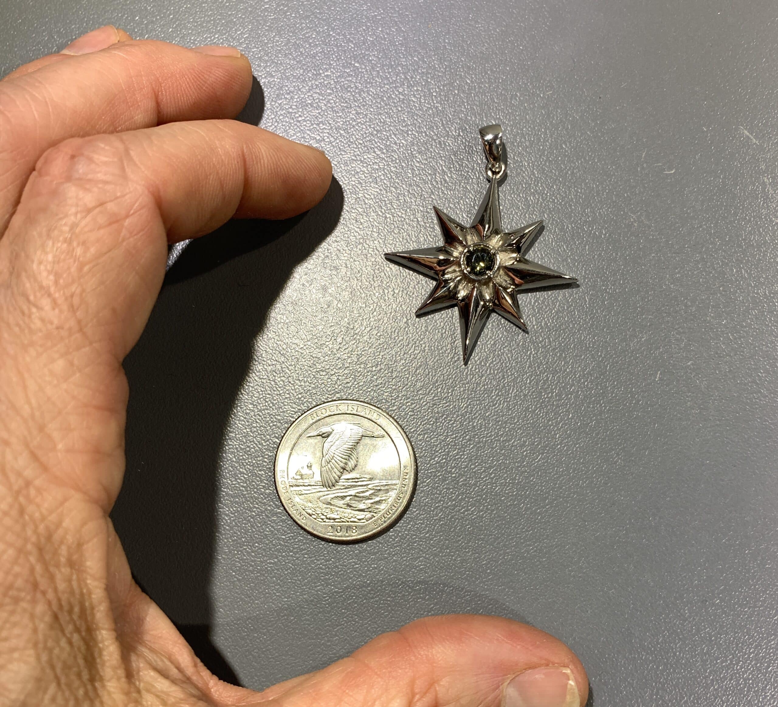 Moldavite pendant (faceted) for necklace 'star' (6.4gr) healing crystal - Image 3