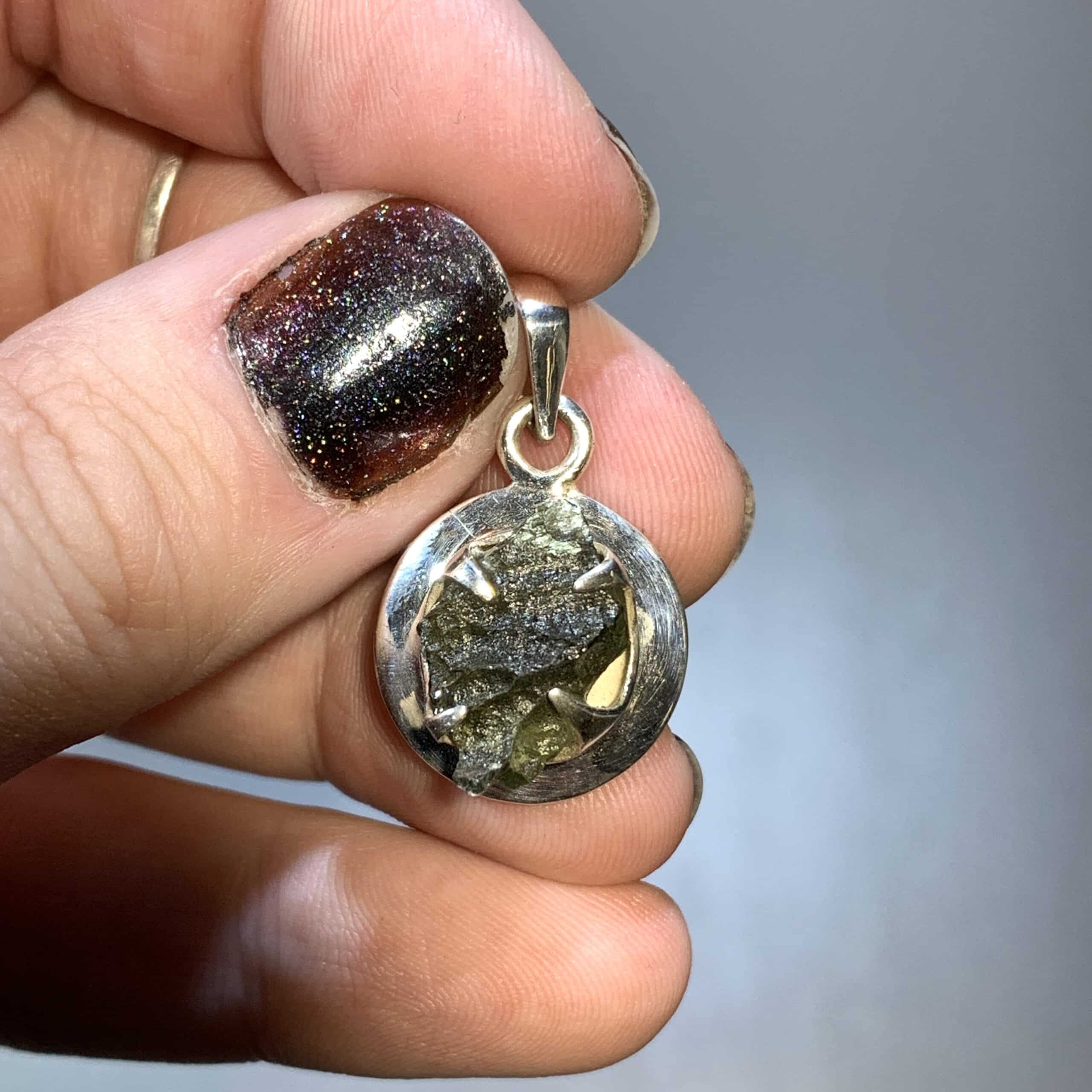 Moldavite pendant (rough) 'cluster clutch' 2 healing crystal - Image 2