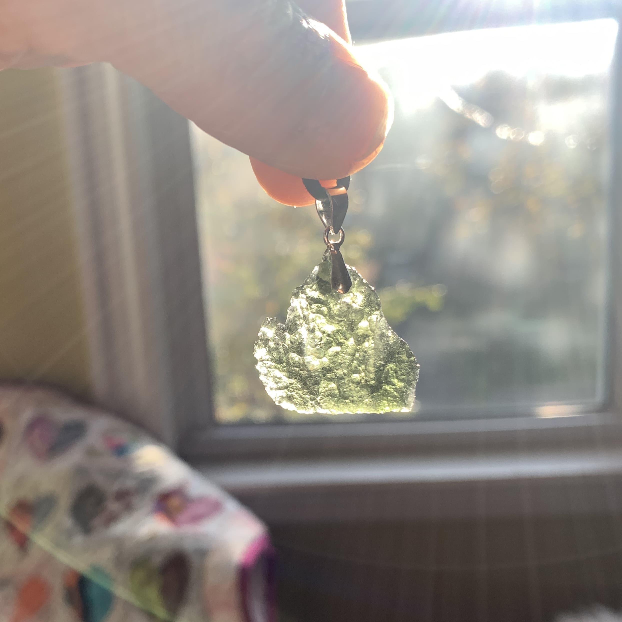 Moldavite pendant (rough) standing 'triple gateway' (3.92) healing crystal - Image 2