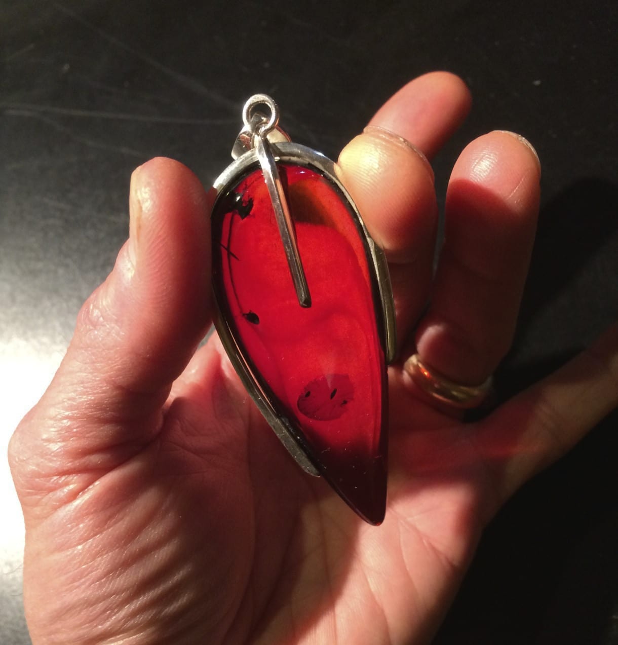 Amber (Baltic, cherry) pendant for necklace 'pod' healing crystal - Image 2