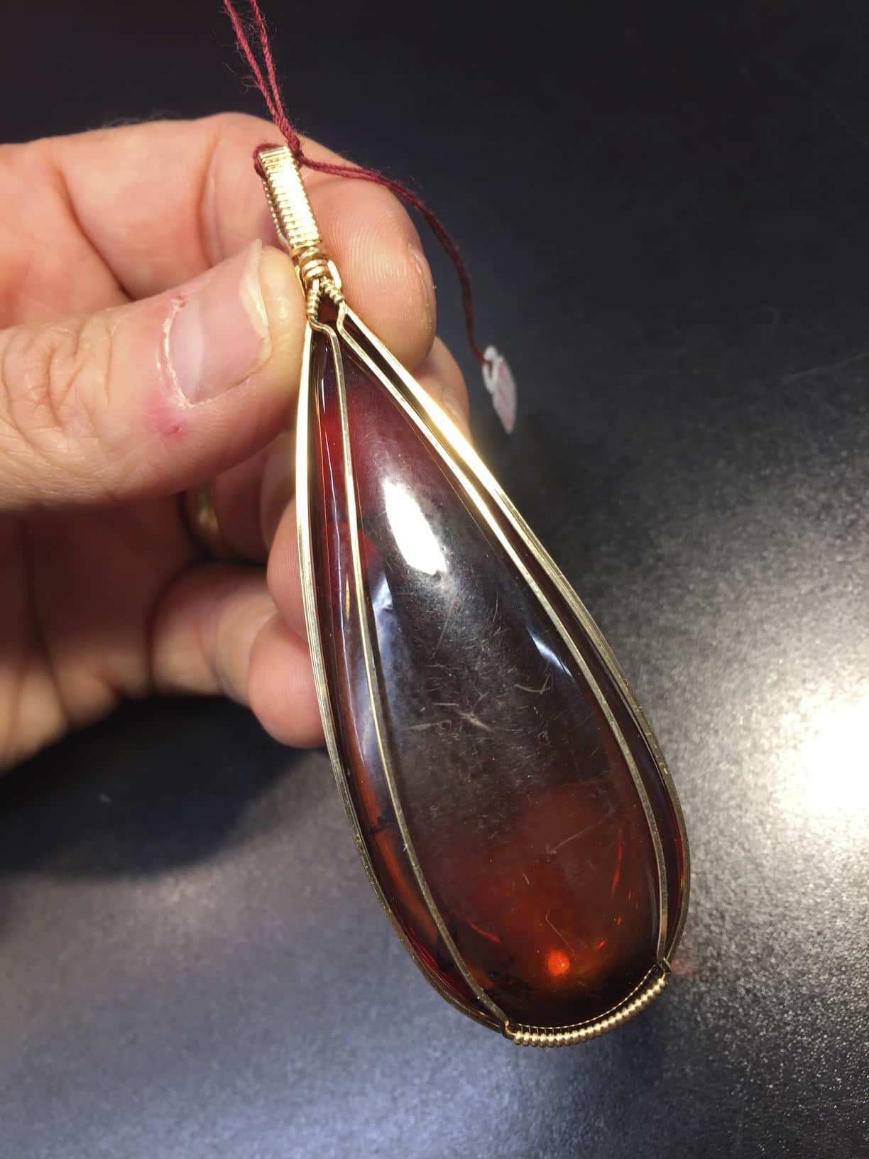 Amber (Baltic, cherry) pendant for necklace 'pod' healing crystal - Image 3