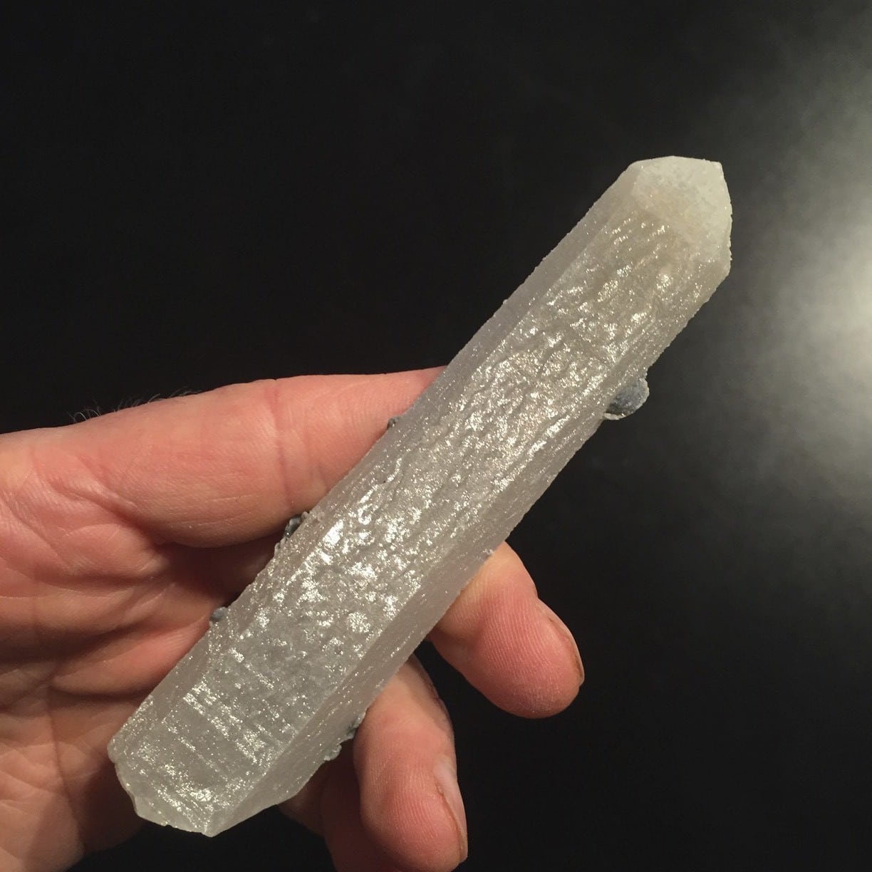 Quartz (frosty) w/disc Hematite 'single point' healing crystal - Image 2