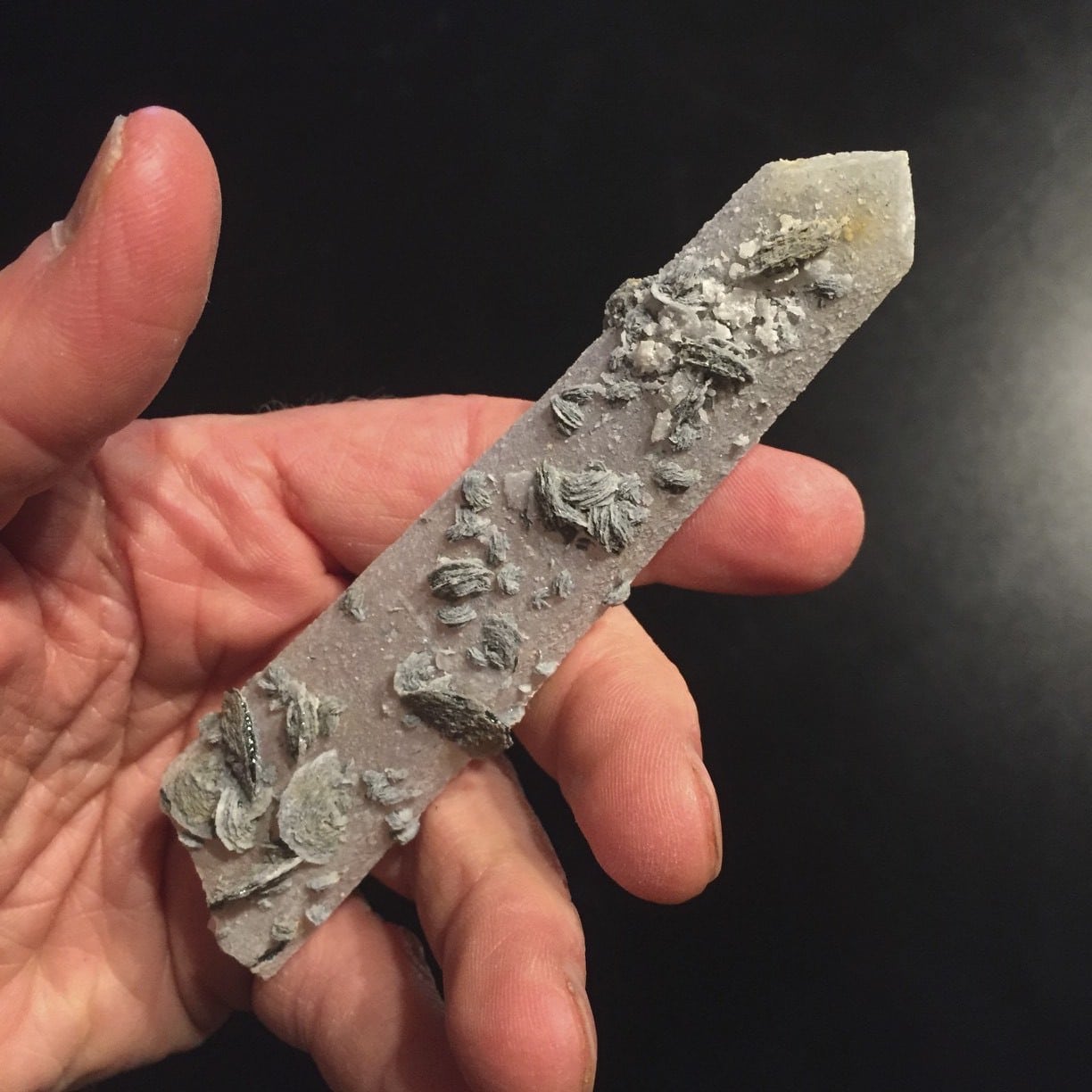 Quartz (frosty) w/disc Hematite 'single point' healing crystal