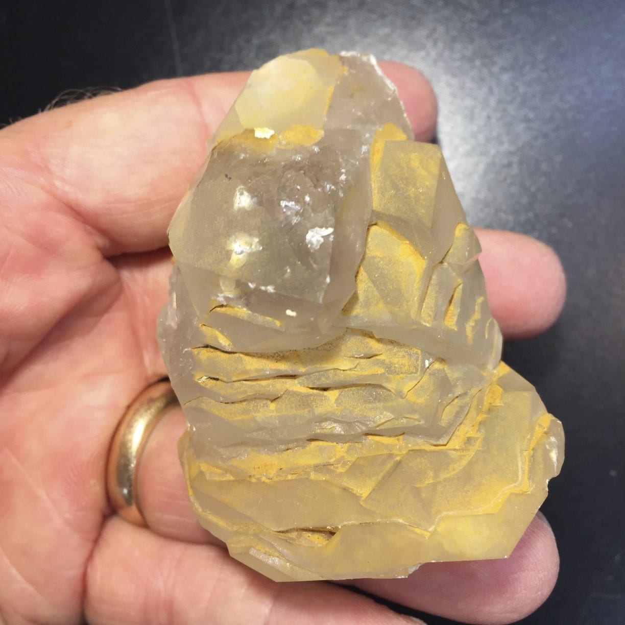 Quartz (Growth Interference) yellow 'trilobite' healing crystal - Image 2
