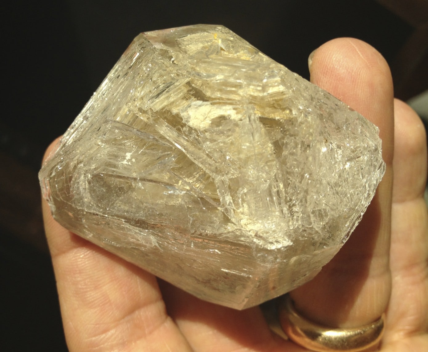 Quartz (Skeletal/Fenster 'Herkimer') F-14 'smooth molar' healing crystal - Image 5