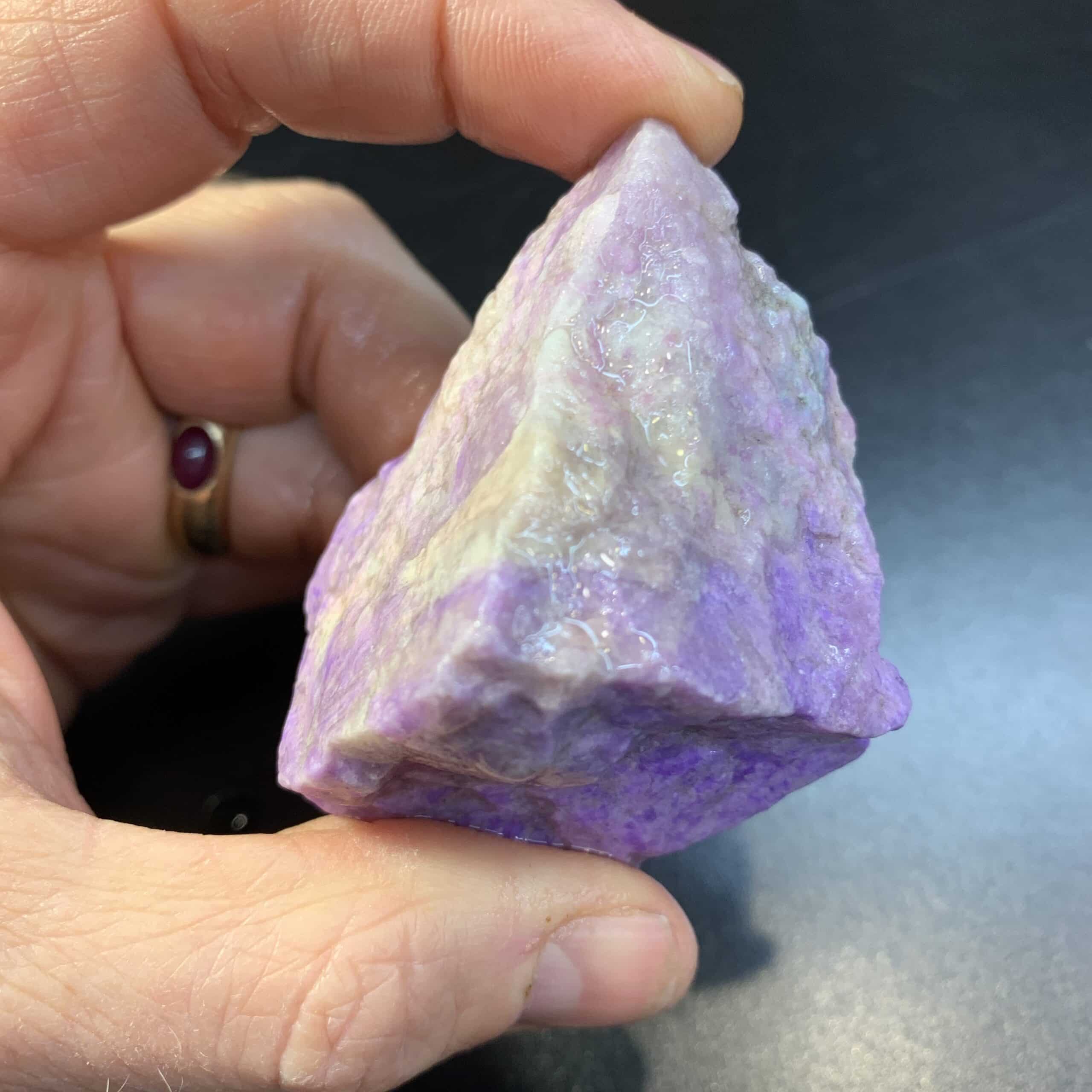 Sugilite (rough medium) 4-way "pink mountain" (72.3gr) healing crystal - Image 3