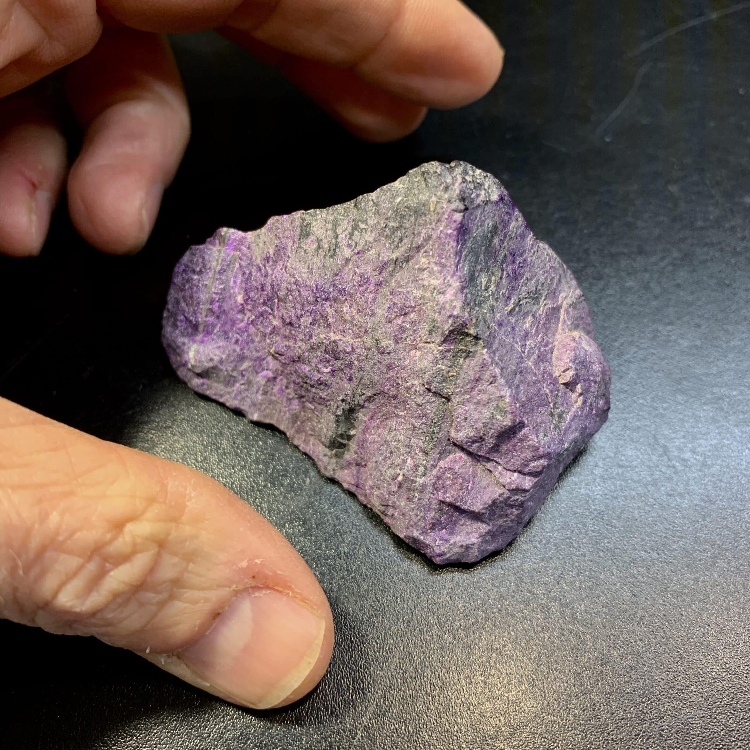 Sugilite (rough medium) 'striated pyramid' (73.3gr) healing crystal - Image 4