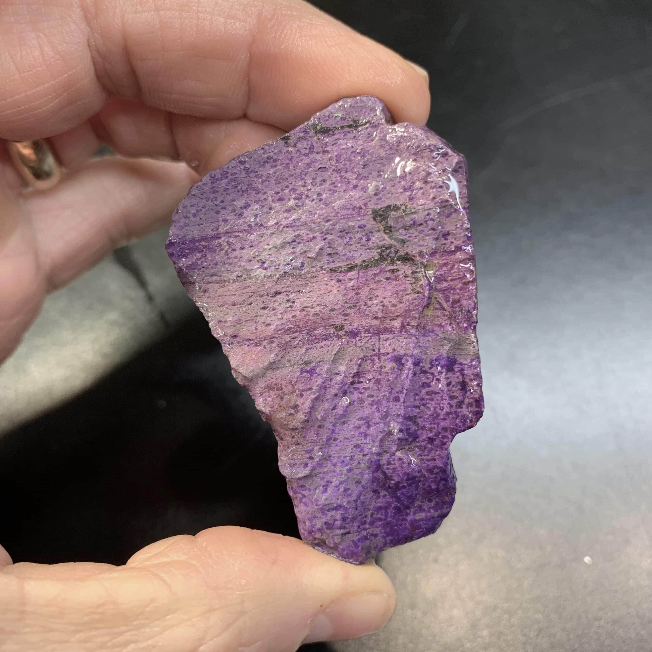Sugilite (rough medium) 'striated pyramid' (73.3gr) healing crystal - Image 5