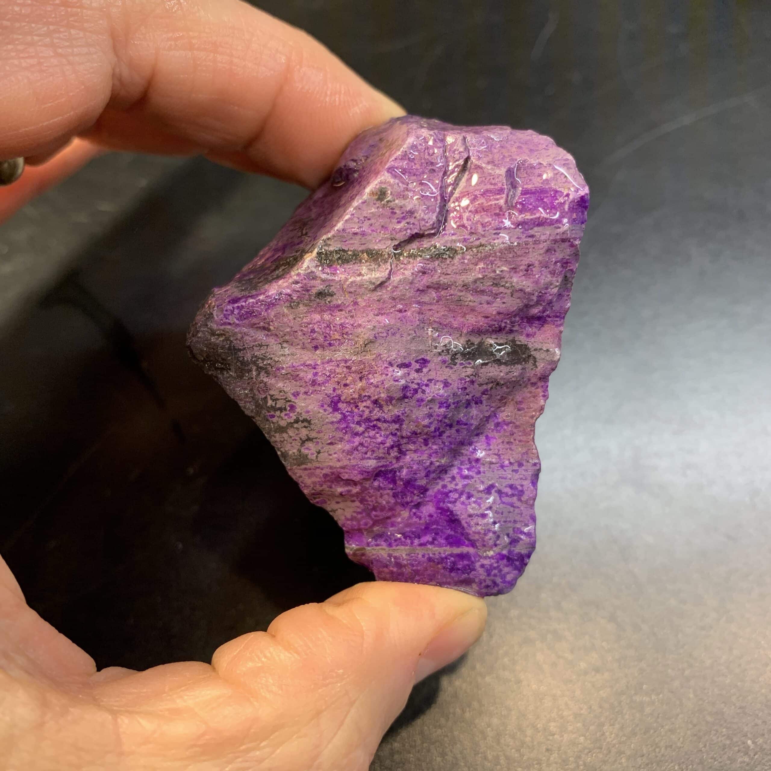 Sugilite (rough medium) 'striated pyramid' (73.3gr) healing crystal