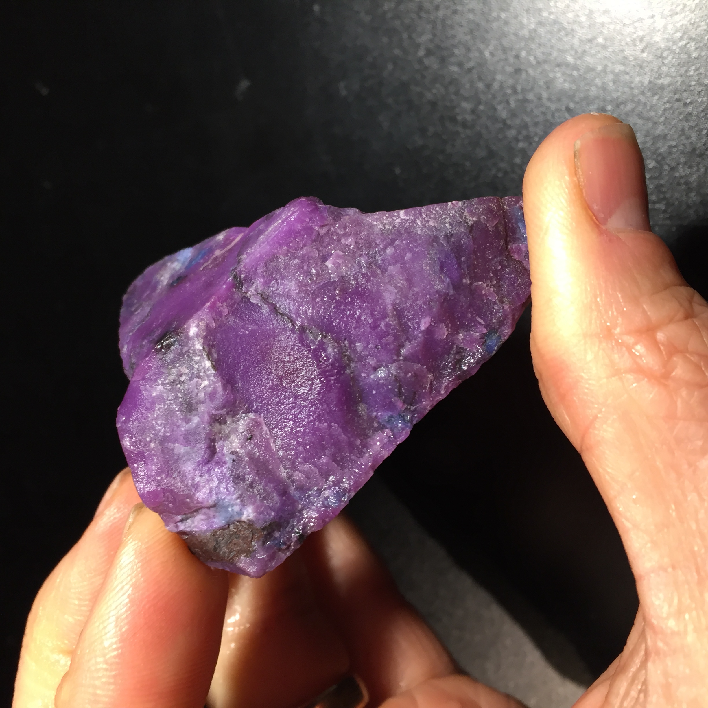 Sugilite (rough medium) standing "waxy pyramid" (65.7gr) healing crystal - Image 5