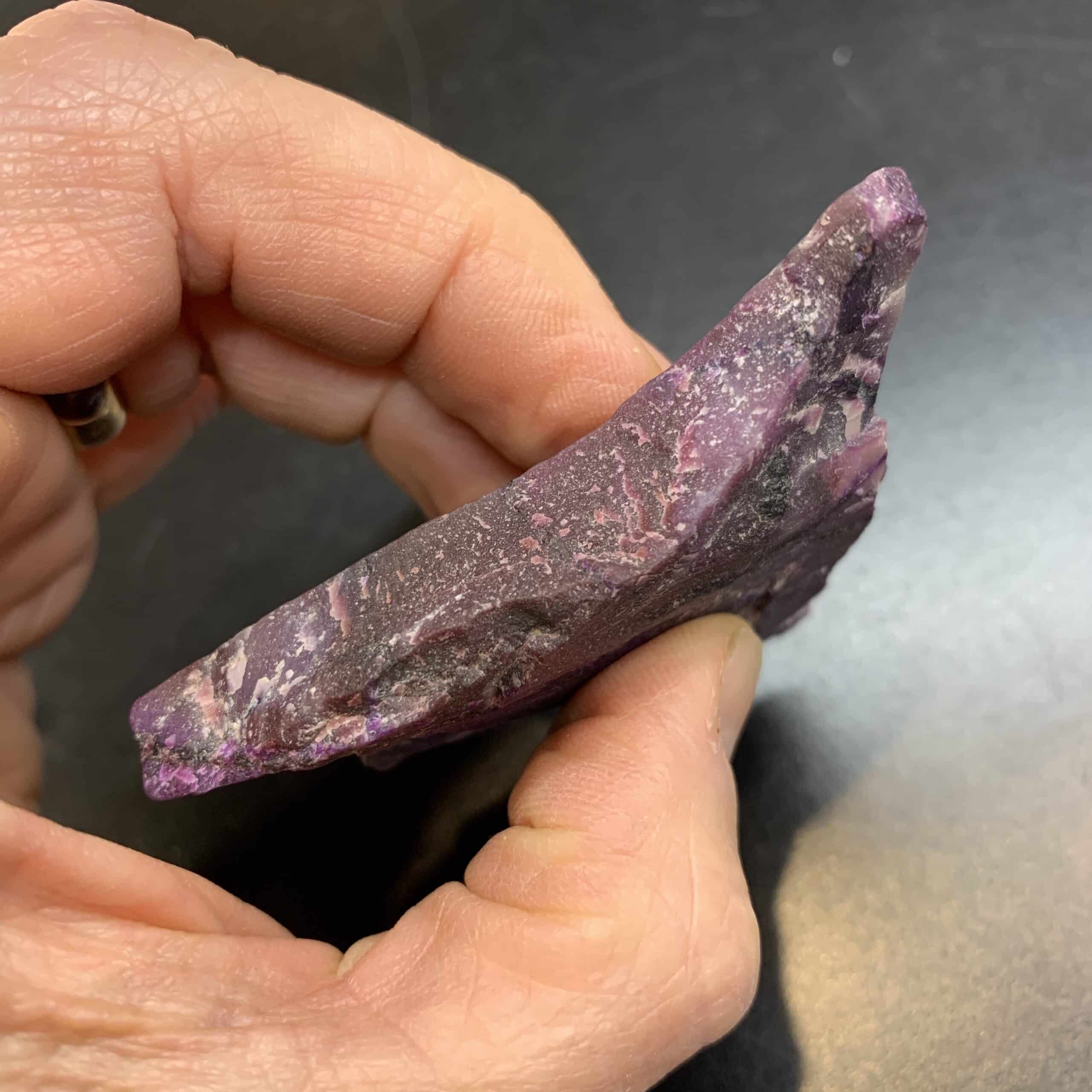 Sugilite (rough medium) 'waxy triangle pyramid' (57.9gr) healing crystal - Image 2