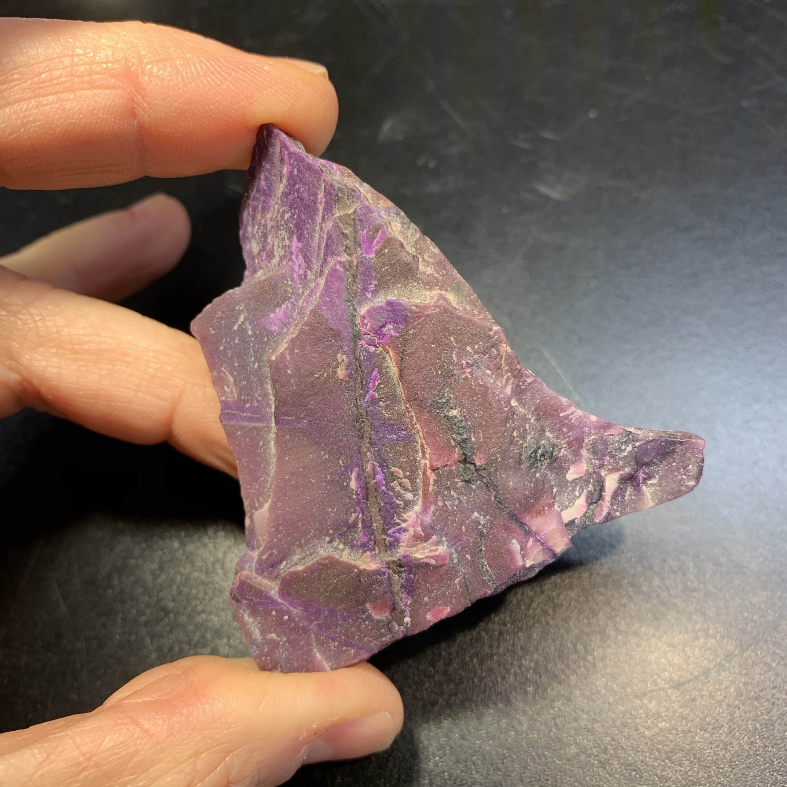 Sugilite (rough medium) 'waxy triangle pyramid' (57.9gr) healing crystal - Image 3