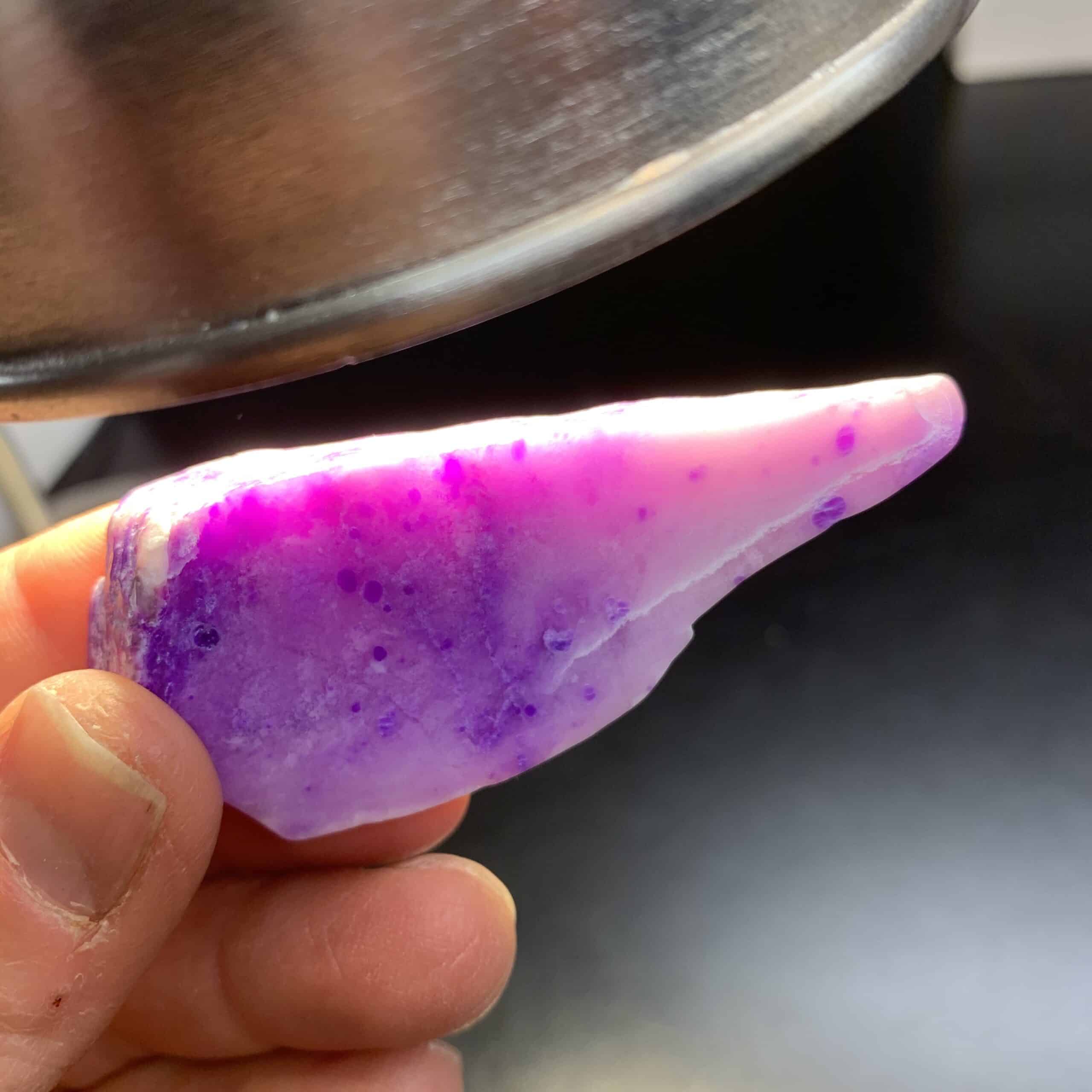 Sugilite (polished slab) pink gel "Sushi Tip" (29.6gr) healing crystal - Image 4