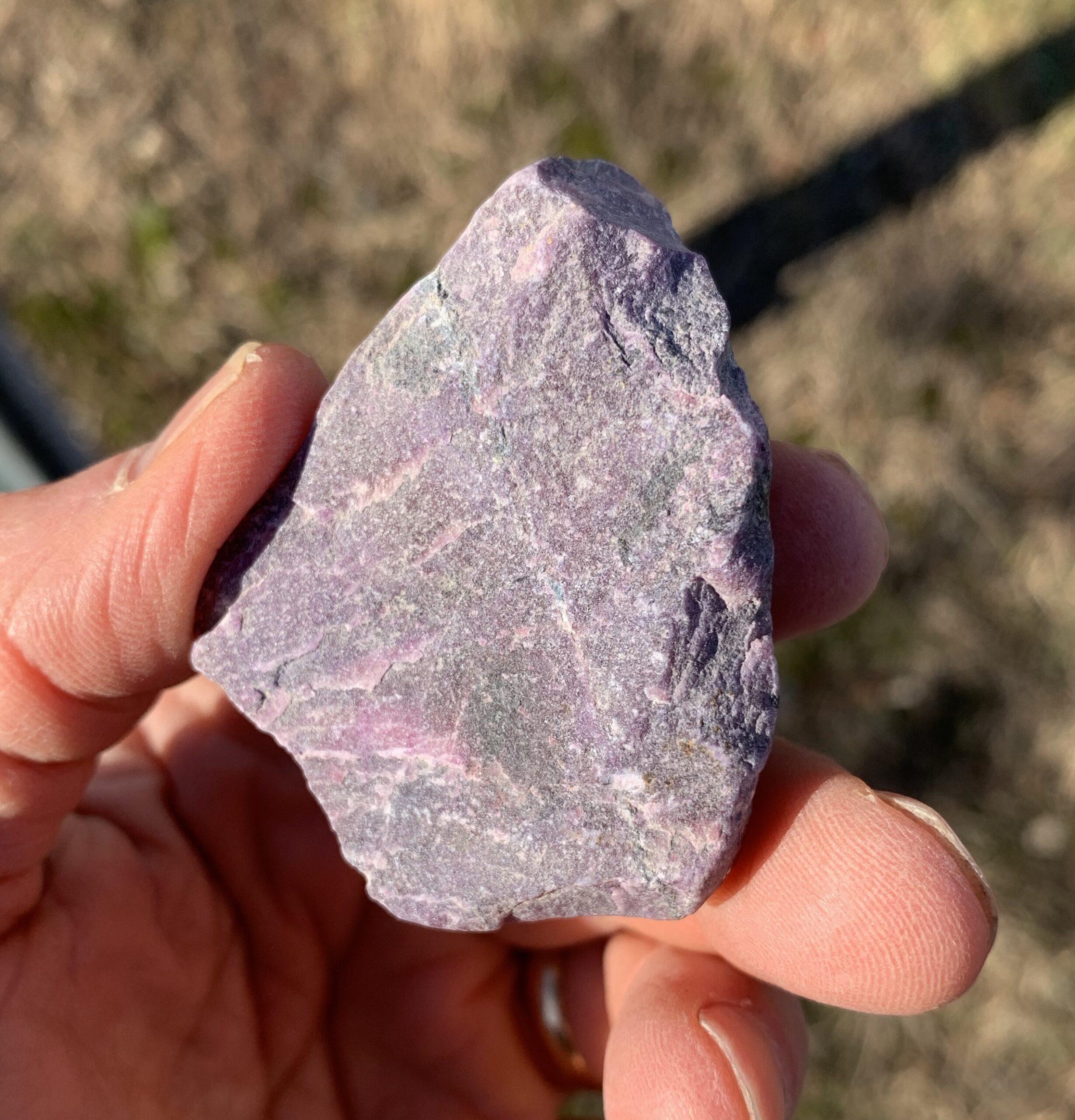 Sugilite (rough medium) chunk 'purple plate' (60.4gr) healing crystal - Image 5