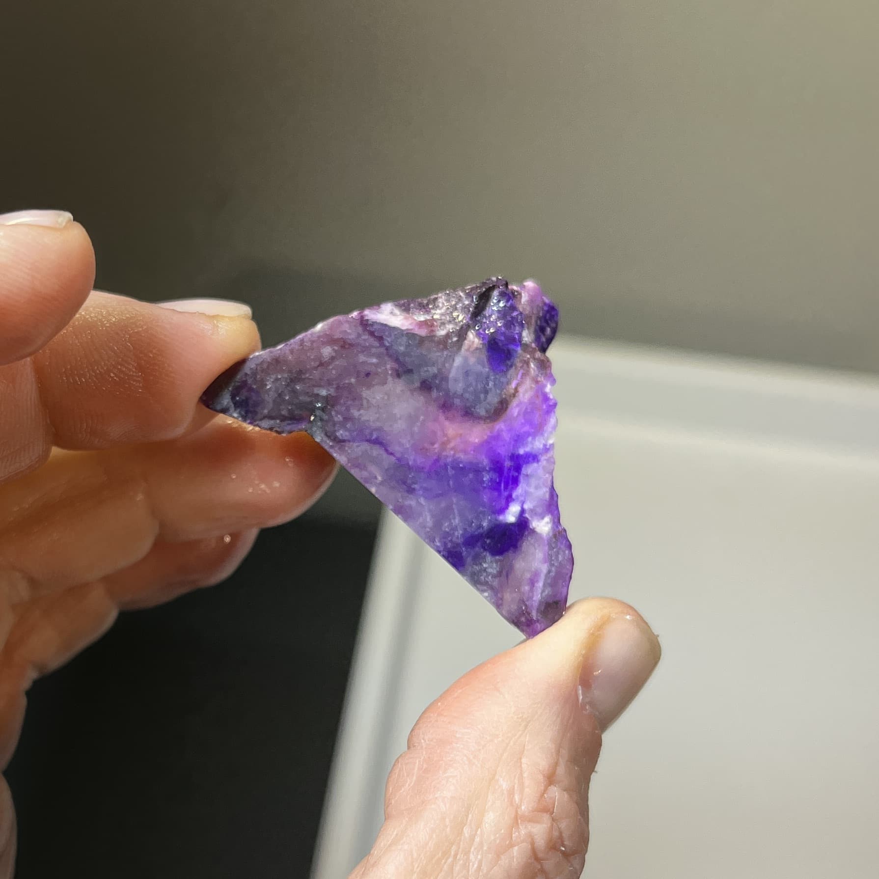 Sugilite (rough medium) gel "see-thru pyramid" (20.8gr) healing crystal - Image 7