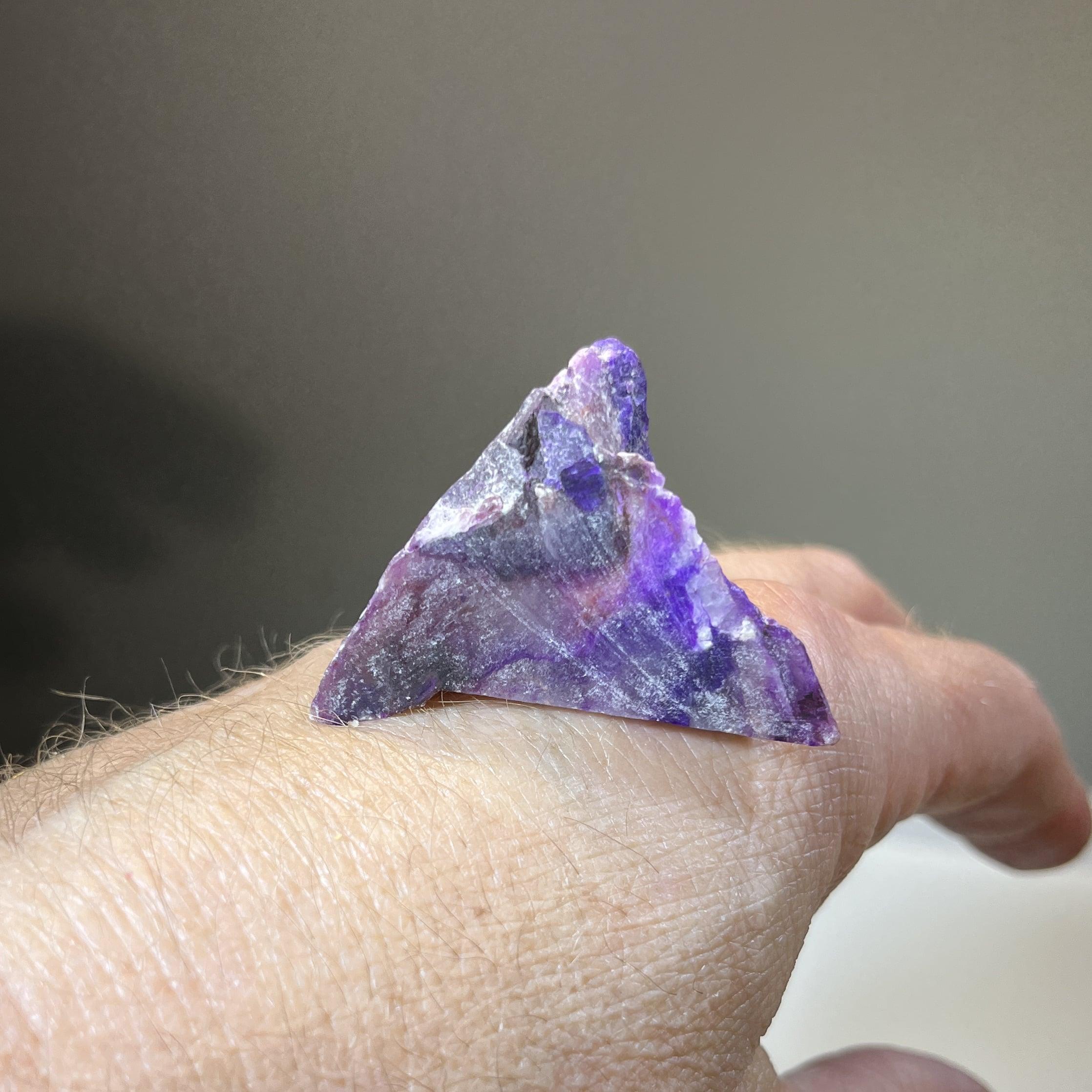 Sugilite (rough medium) gel "see-thru pyramid" (20.8gr) healing crystal