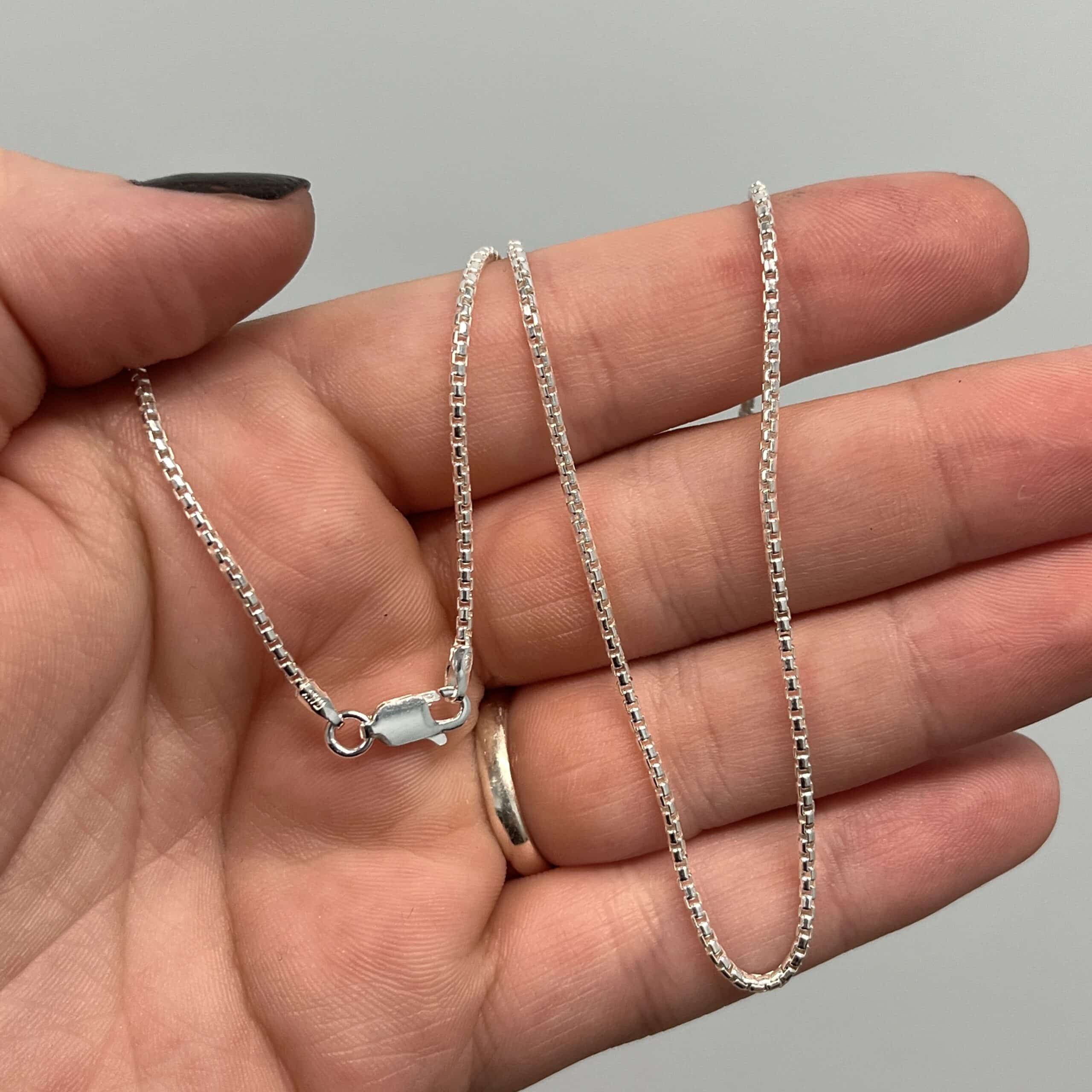 Chain (Sterling) 18" Rounded Box chain (1.55mm) necklace for pendant